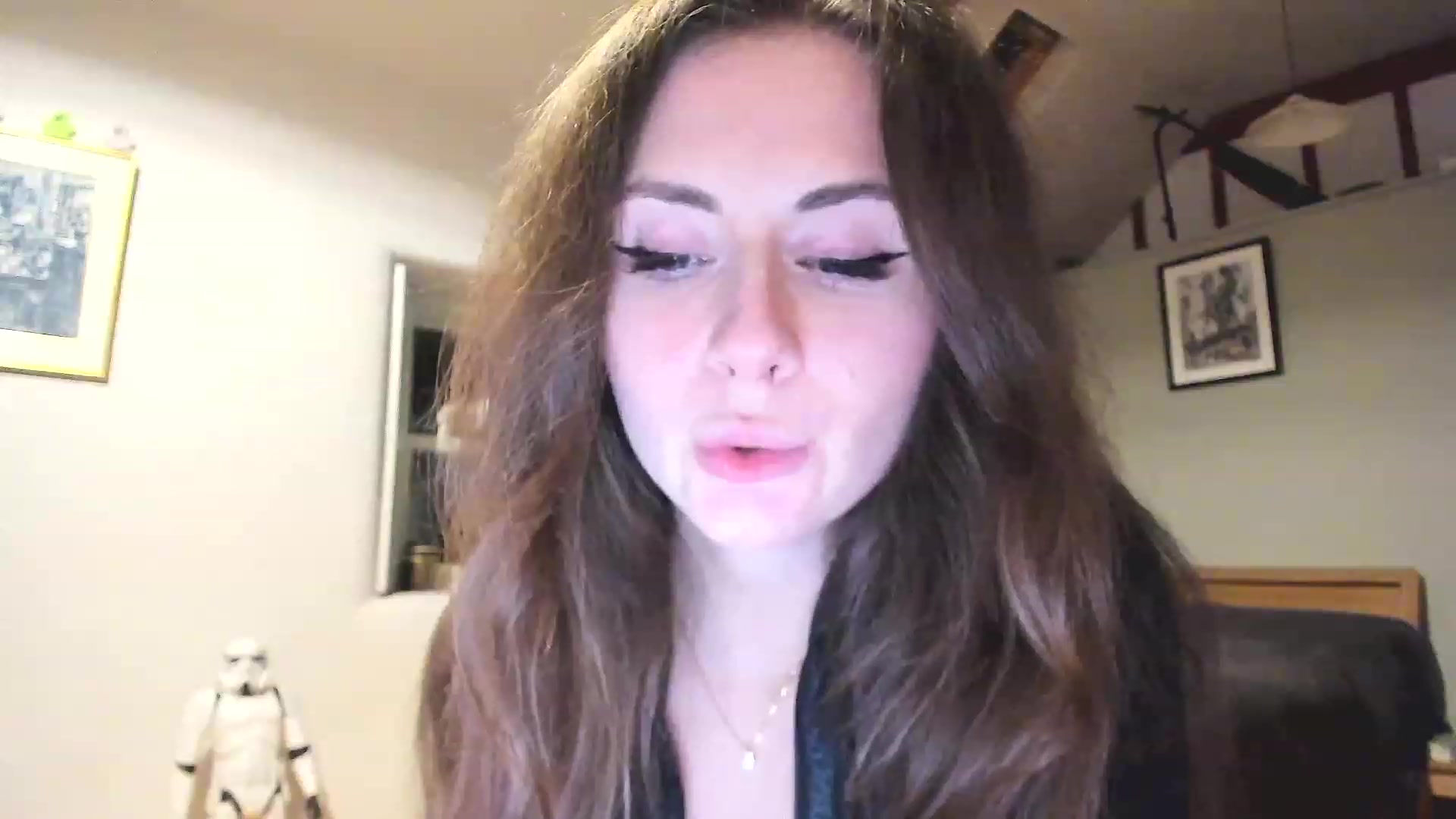 Gallery image thumbnail from Amber_Fry's myfreecams stream on, 12/11/2022, 24:45 image 4 of 20