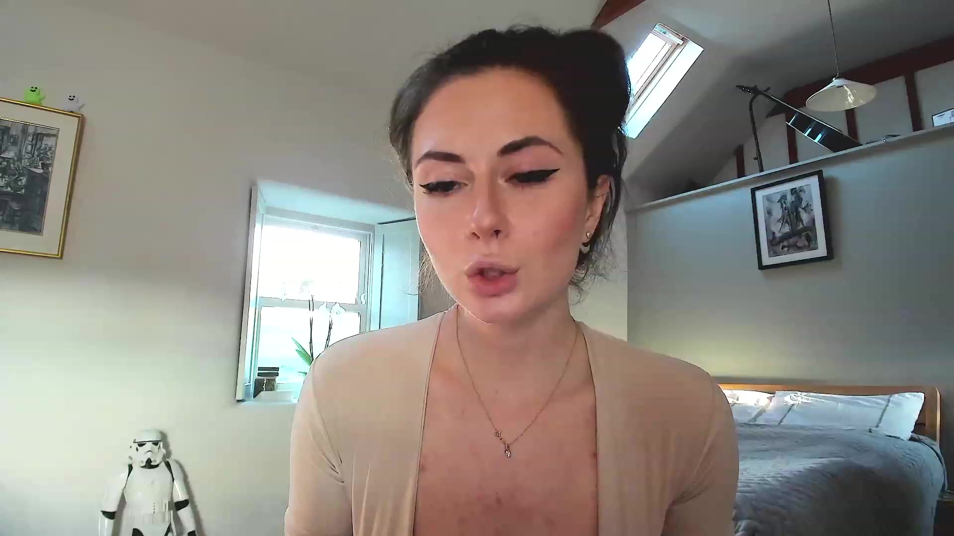 Gallery image thumbnail from Amber_Fry's myfreecams stream on, 12/11/2022, 16:18 image 3 of 20