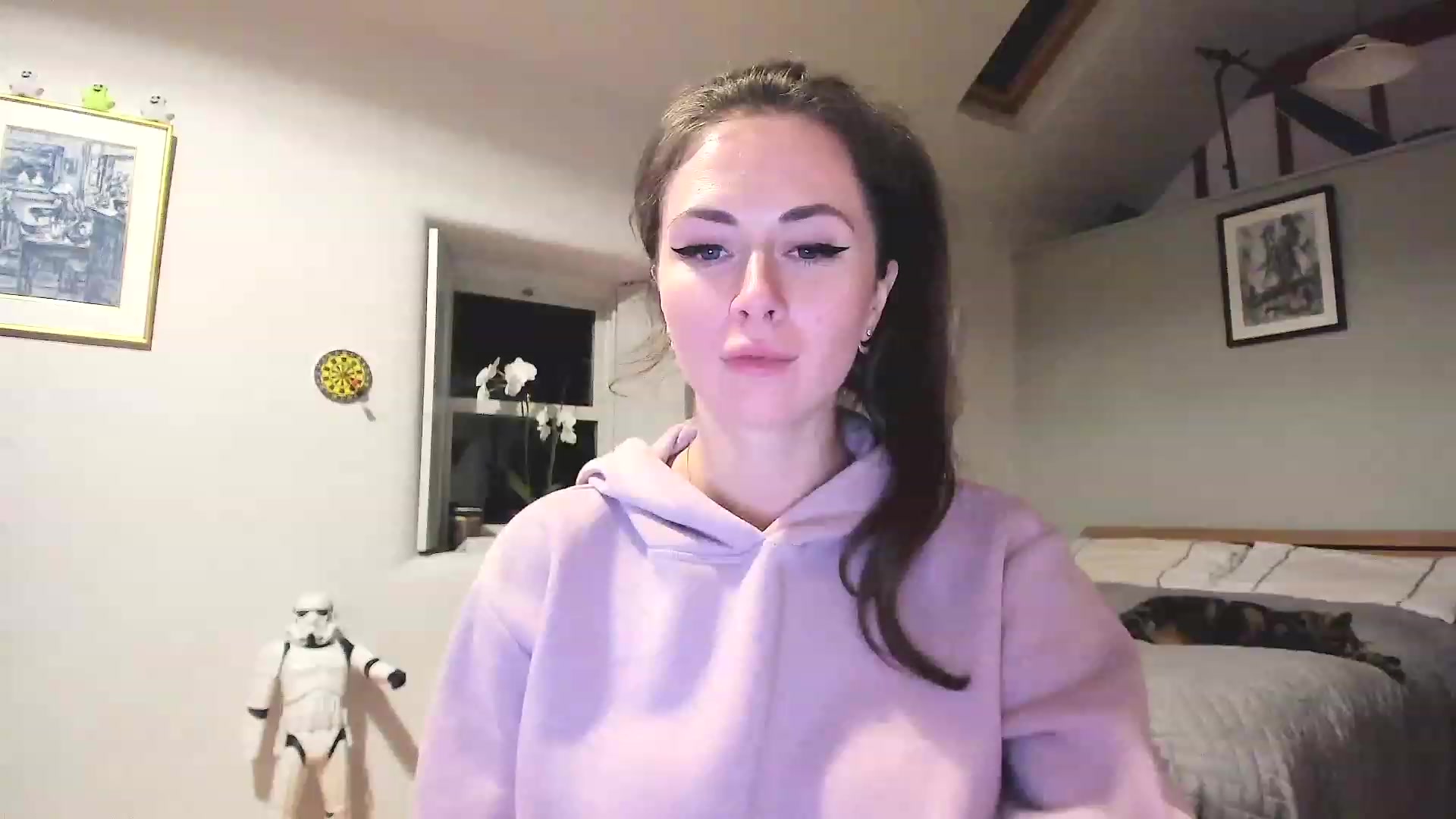 Gallery image thumbnail from Amber_Fry's myfreecams stream on, 12/11/2022, 21:51 image 2 of 20