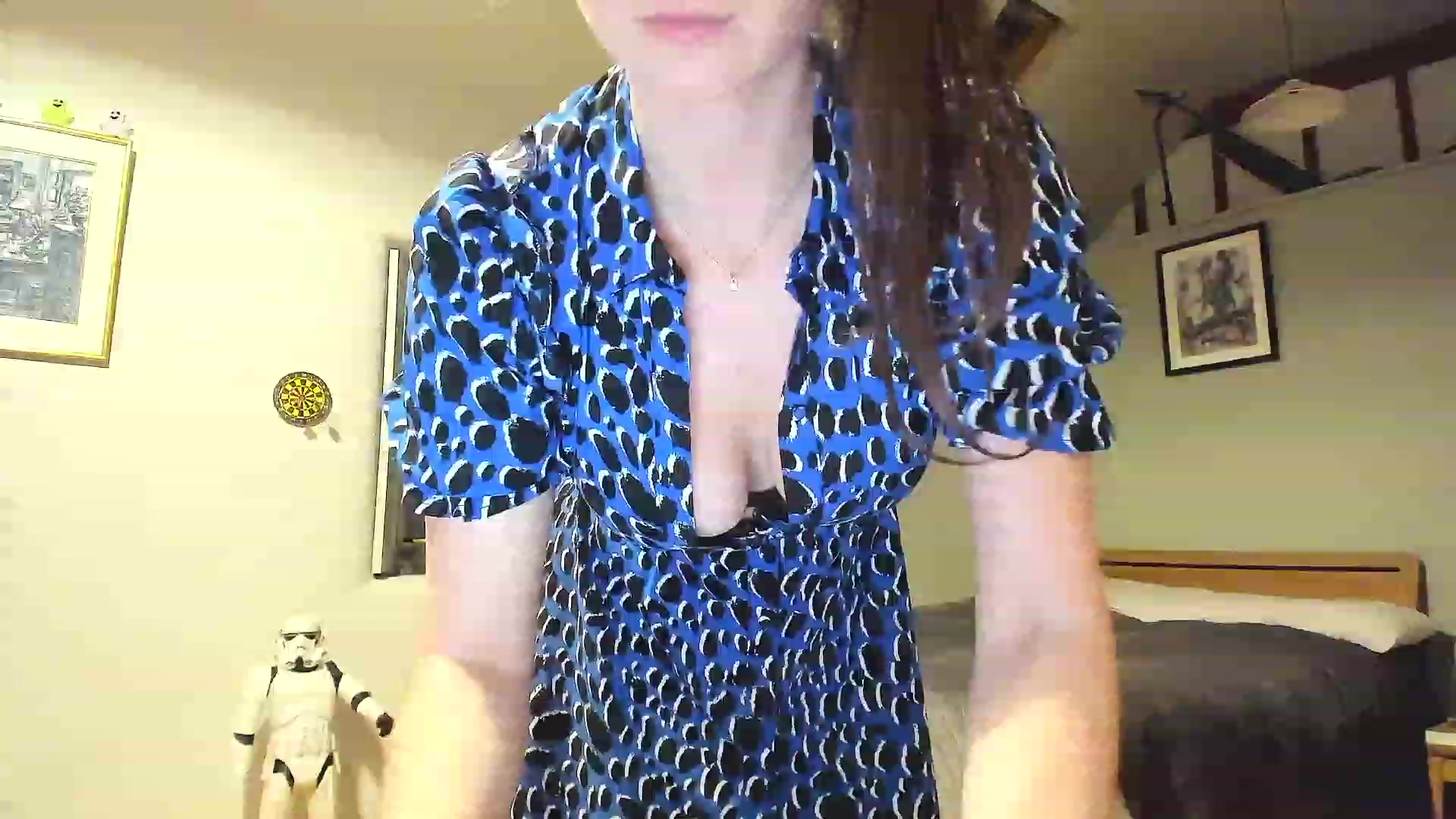 Gallery image thumbnail from Amber_Fry's myfreecams stream on, 12/15/2022, 23:44 image 2 of 20