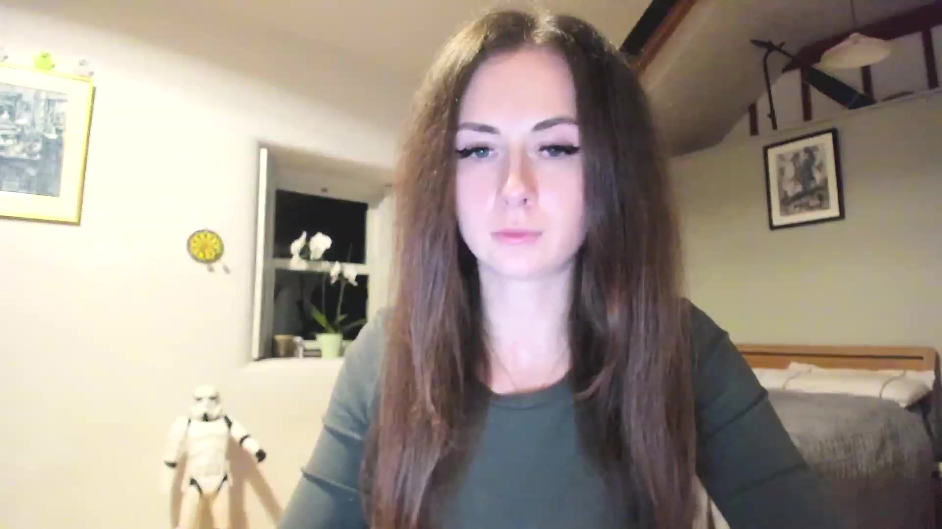 Gallery image thumbnail from Amber_Fry's myfreecams stream on, 12/16/2022, 20:00 image 14 of 20