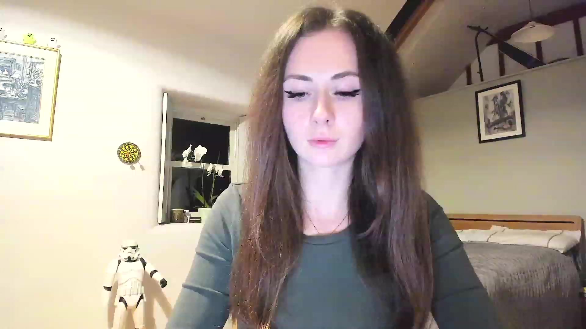 Gallery image thumbnail from Amber_Fry's myfreecams stream on, 12/16/2022, 20:00 image 15 of 20