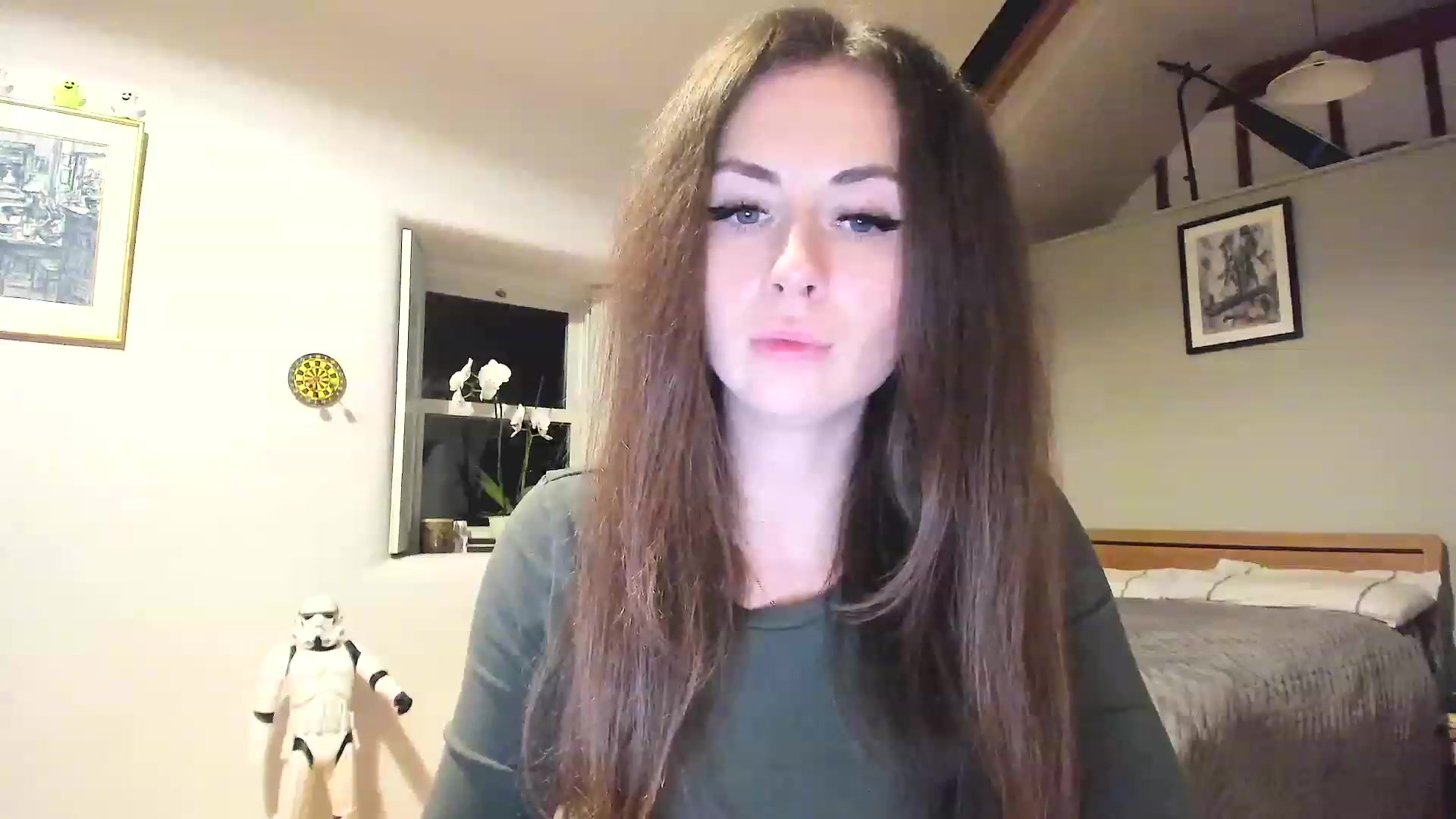 Gallery image thumbnail from Amber_Fry's myfreecams stream on, 12/16/2022, 20:00 image 17 of 20