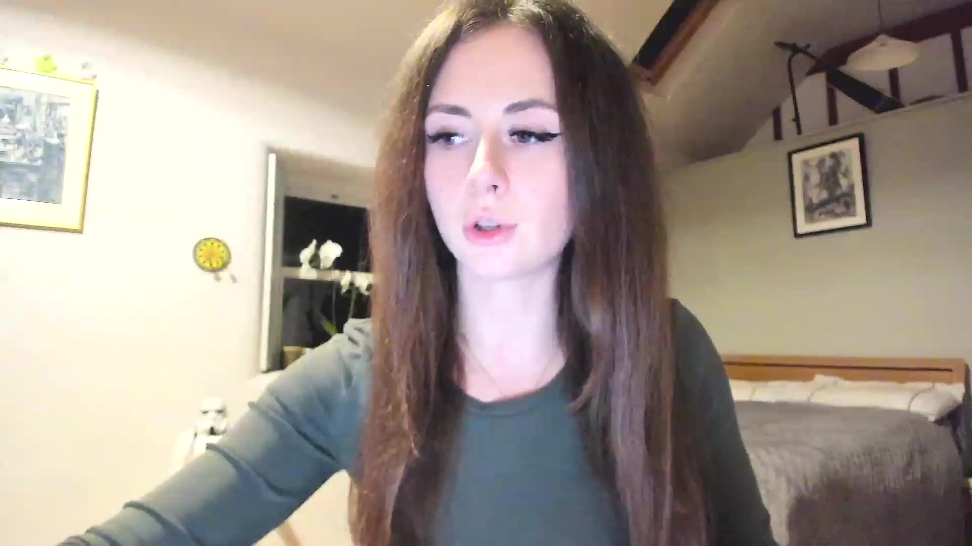 Gallery image thumbnail from Amber_Fry's myfreecams stream on, 12/16/2022, 20:00 image 12 of 20