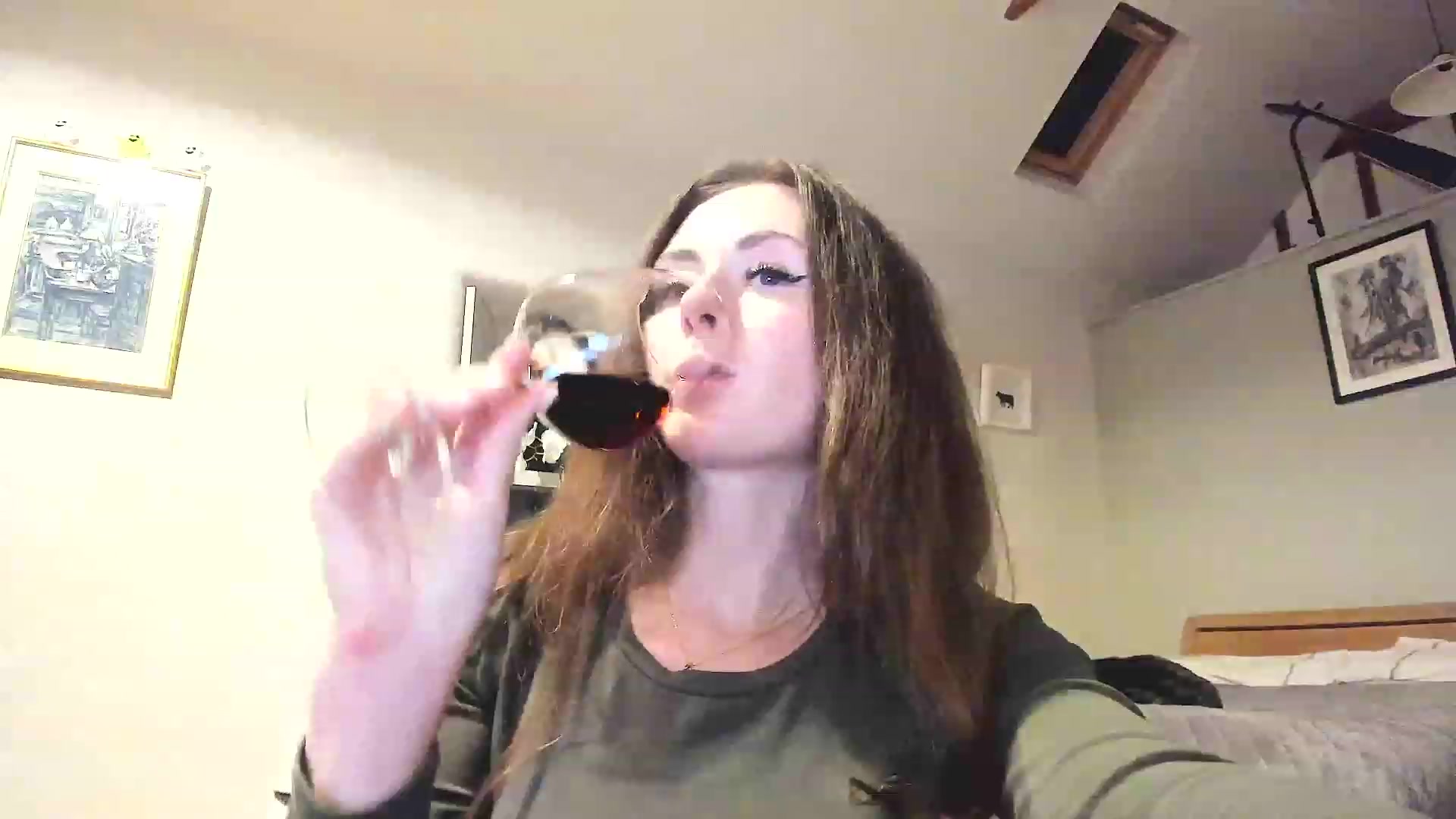 Gallery image thumbnail from Amber_Fry's myfreecams stream on, 12/16/2022, 22:14 image 12 of 20