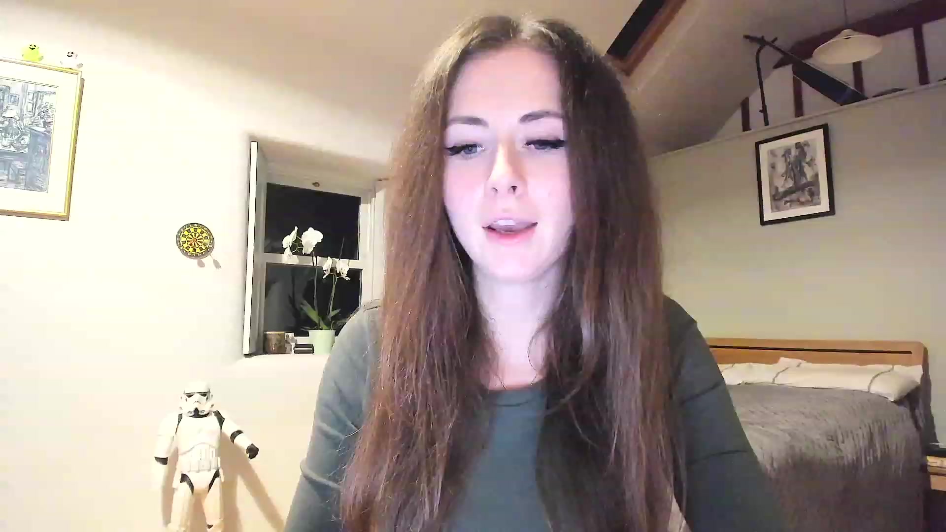 Gallery image thumbnail from Amber_Fry's myfreecams stream on, 12/16/2022, 22:14 image 1 of 20