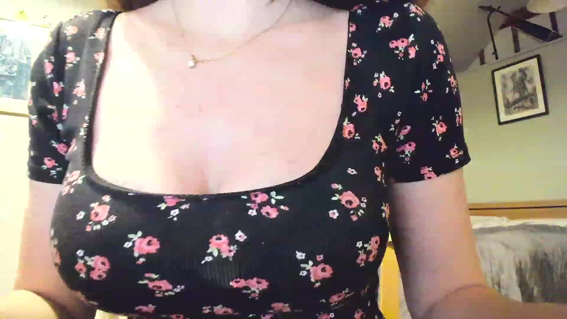 Gallery image thumbnail from Amber_Fry's myfreecams stream on, 12/17/2022, 22:38 image 13 of 20