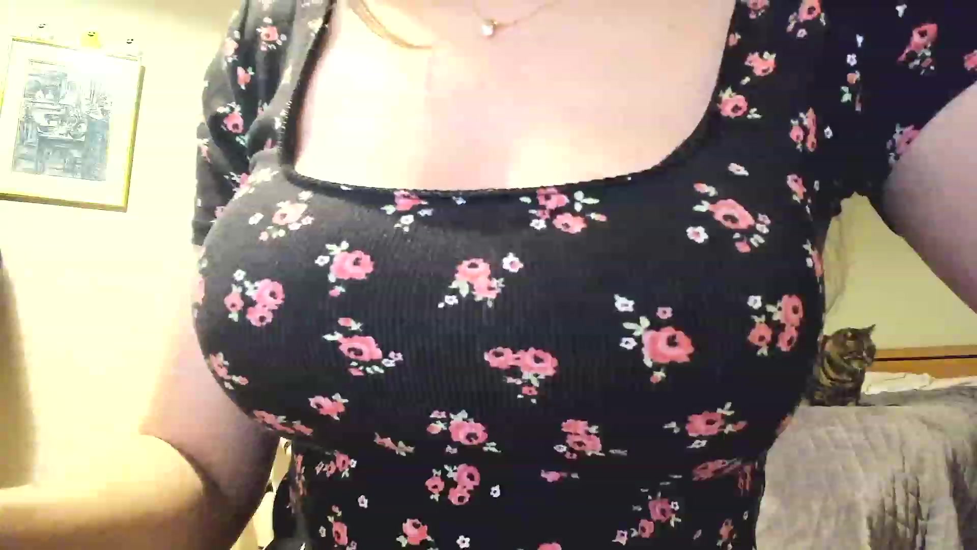 Gallery image thumbnail from Amber_Fry's myfreecams stream on, 12/17/2022, 22:38 image 16 of 20