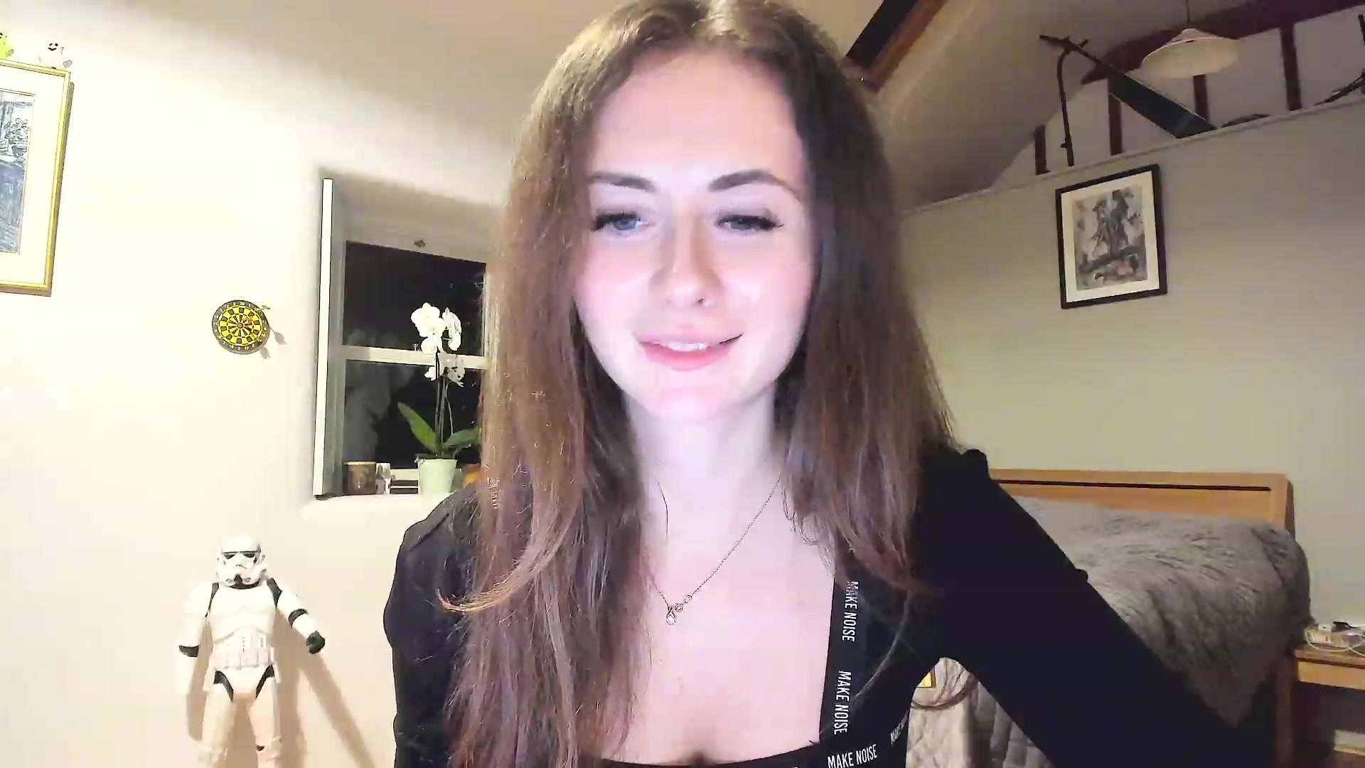 Gallery image thumbnail from Amber_Fry's myfreecams stream on, 12/18/2022, 23:16 image 20 of 20