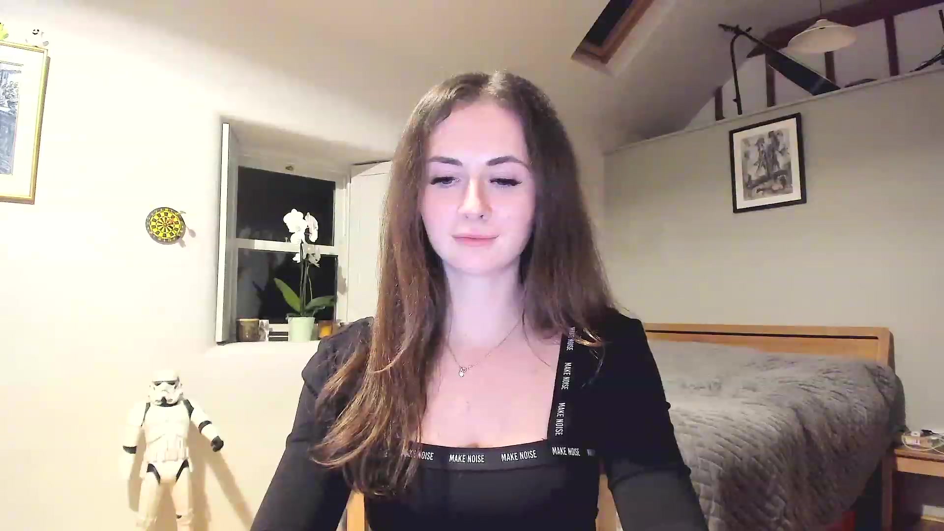 Gallery image thumbnail from Amber_Fry's myfreecams stream on, 12/18/2022, 23:16 image 19 of 20