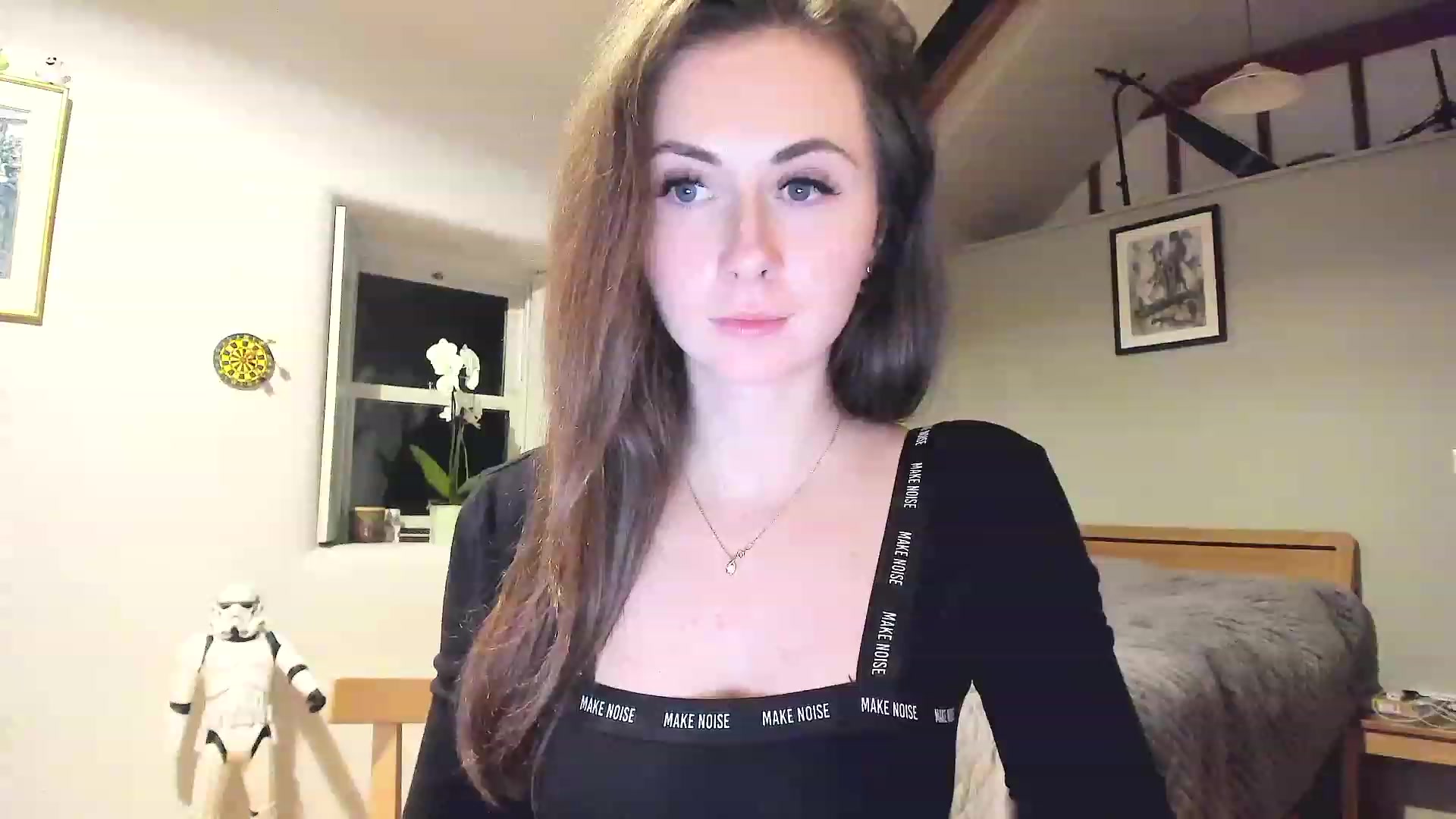 Gallery image thumbnail from Amber_Fry's myfreecams stream on, 12/18/2022, 23:31 image 2 of 20
