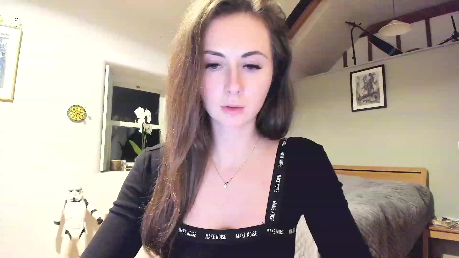 Gallery image thumbnail from Amber_Fry's myfreecams stream on, 12/18/2022, 23:31 image 3 of 20