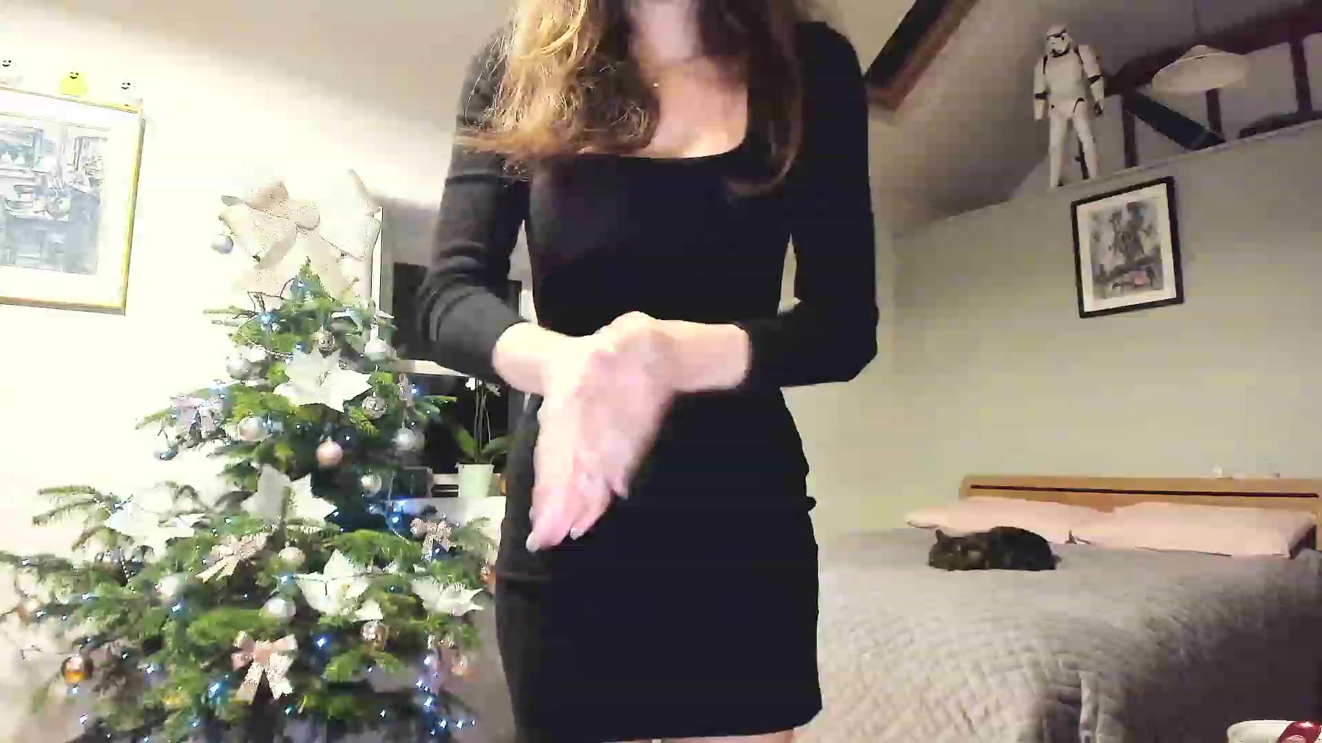 Gallery image thumbnail from Amber_Fry's myfreecams stream on, 12/19/2022, 20:33 image 11 of 20