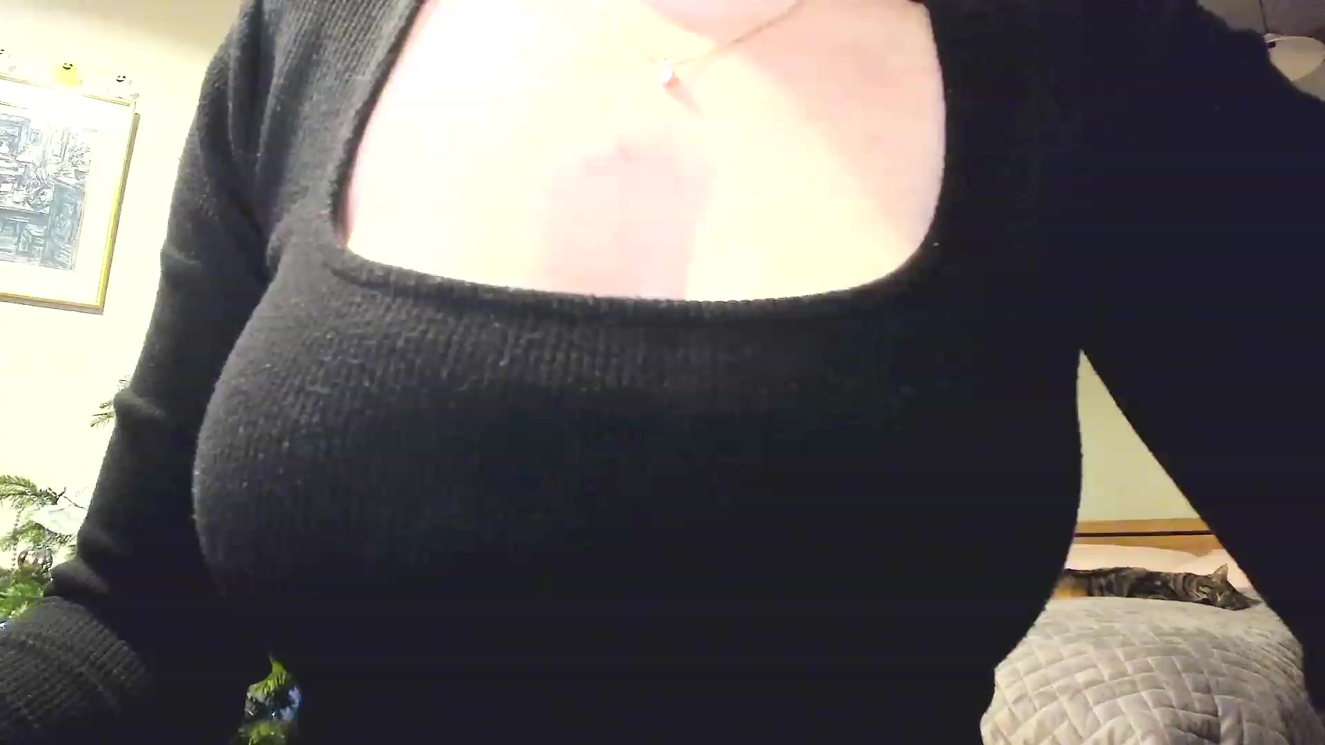 Gallery image thumbnail from Amber_Fry's myfreecams stream on, 12/19/2022, 23:08 image 14 of 20