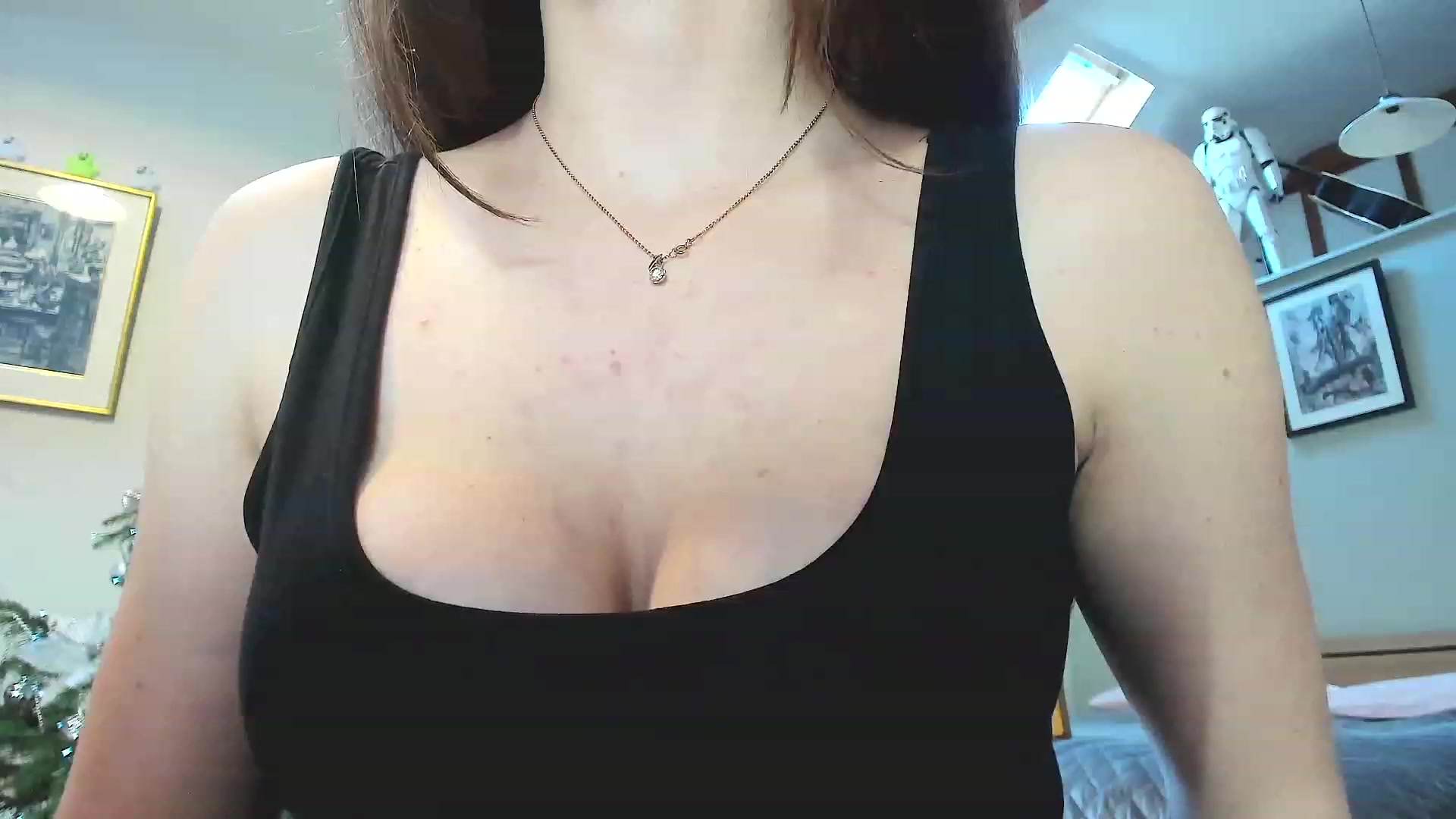 Gallery image thumbnail from Amber_Fry's myfreecams stream on, 12/20/2022, 12:44 image 4 of 20