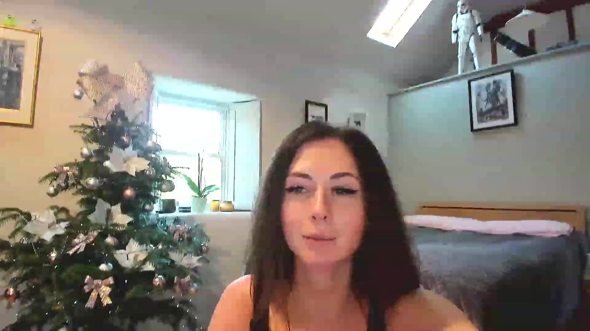 Gallery image thumbnail from Amber_Fry's myfreecams stream on, 12/20/2022, 12:44 image 14 of 20