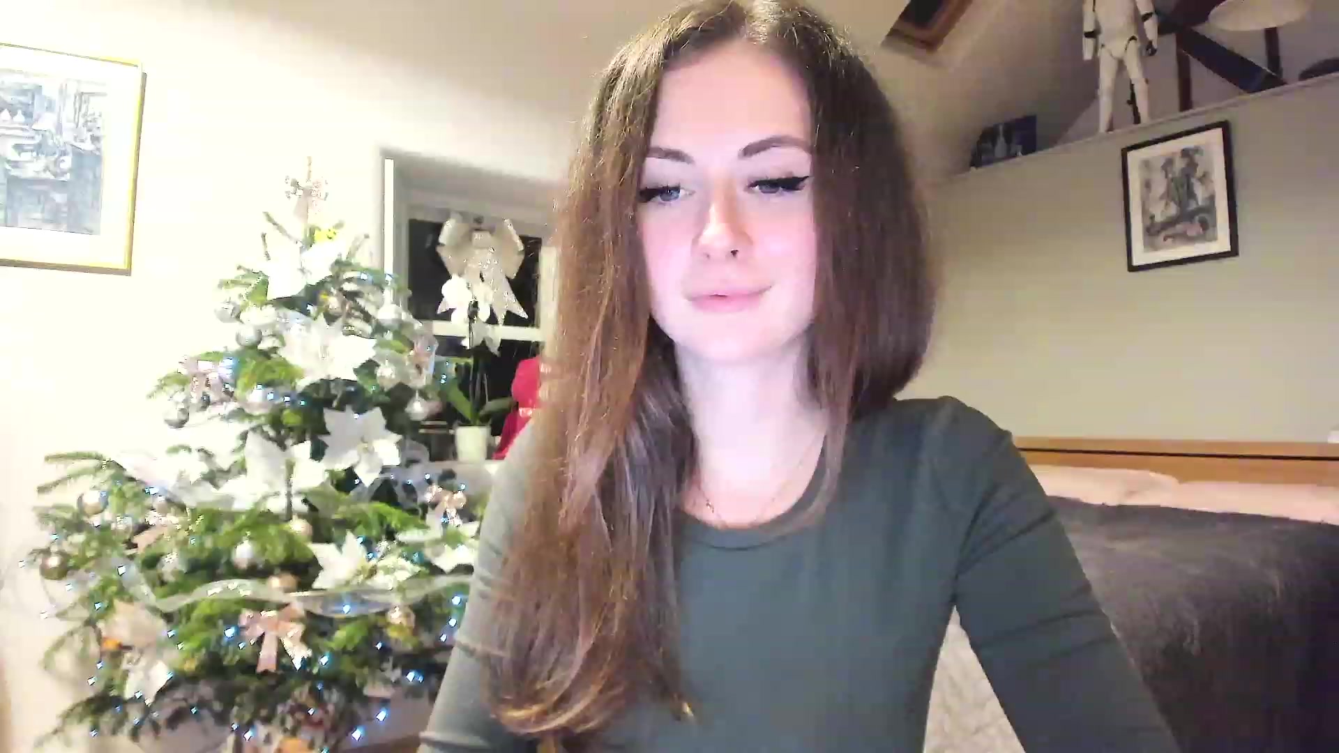 Gallery image thumbnail from Amber_Fry's myfreecams stream on, 12/24/2022, 24:02 image 4 of 20