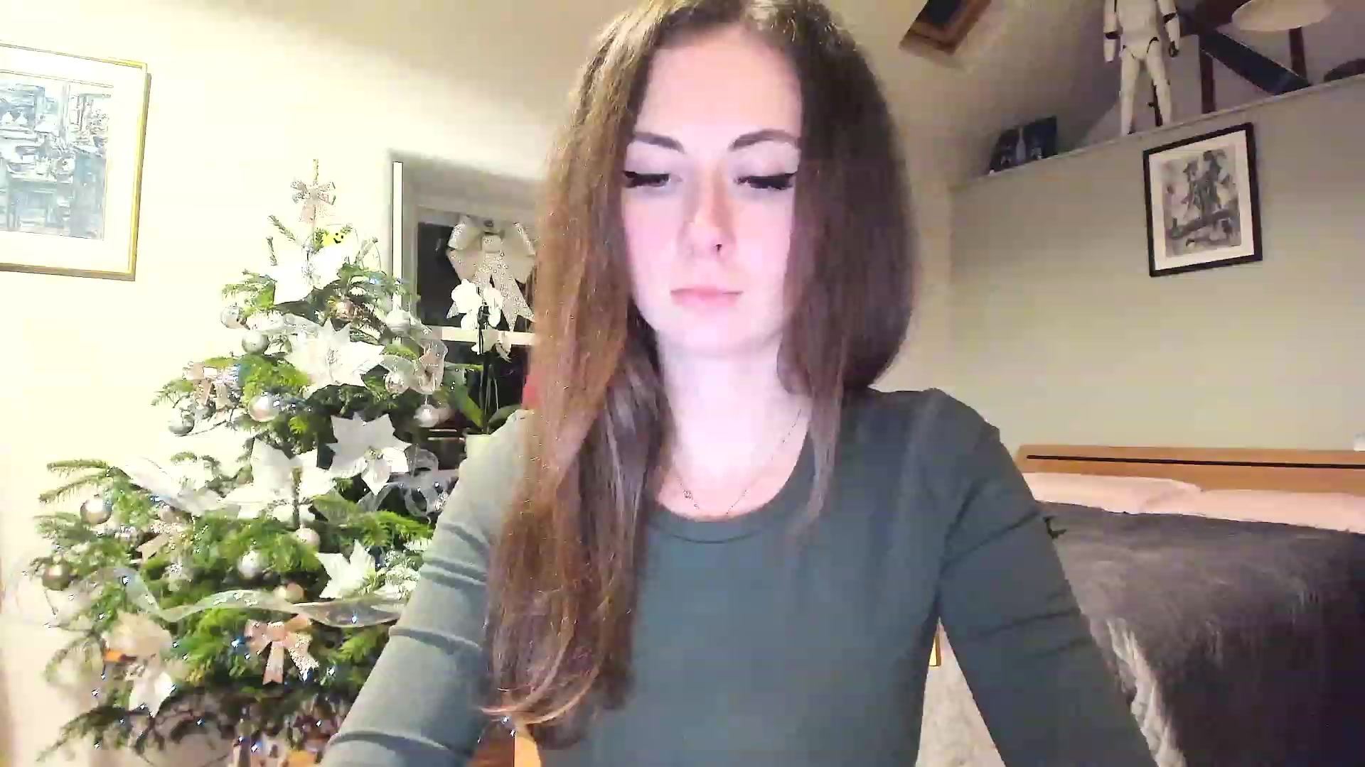 Gallery image thumbnail from Amber_Fry's myfreecams stream on, 12/24/2022, 24:02 image 3 of 20