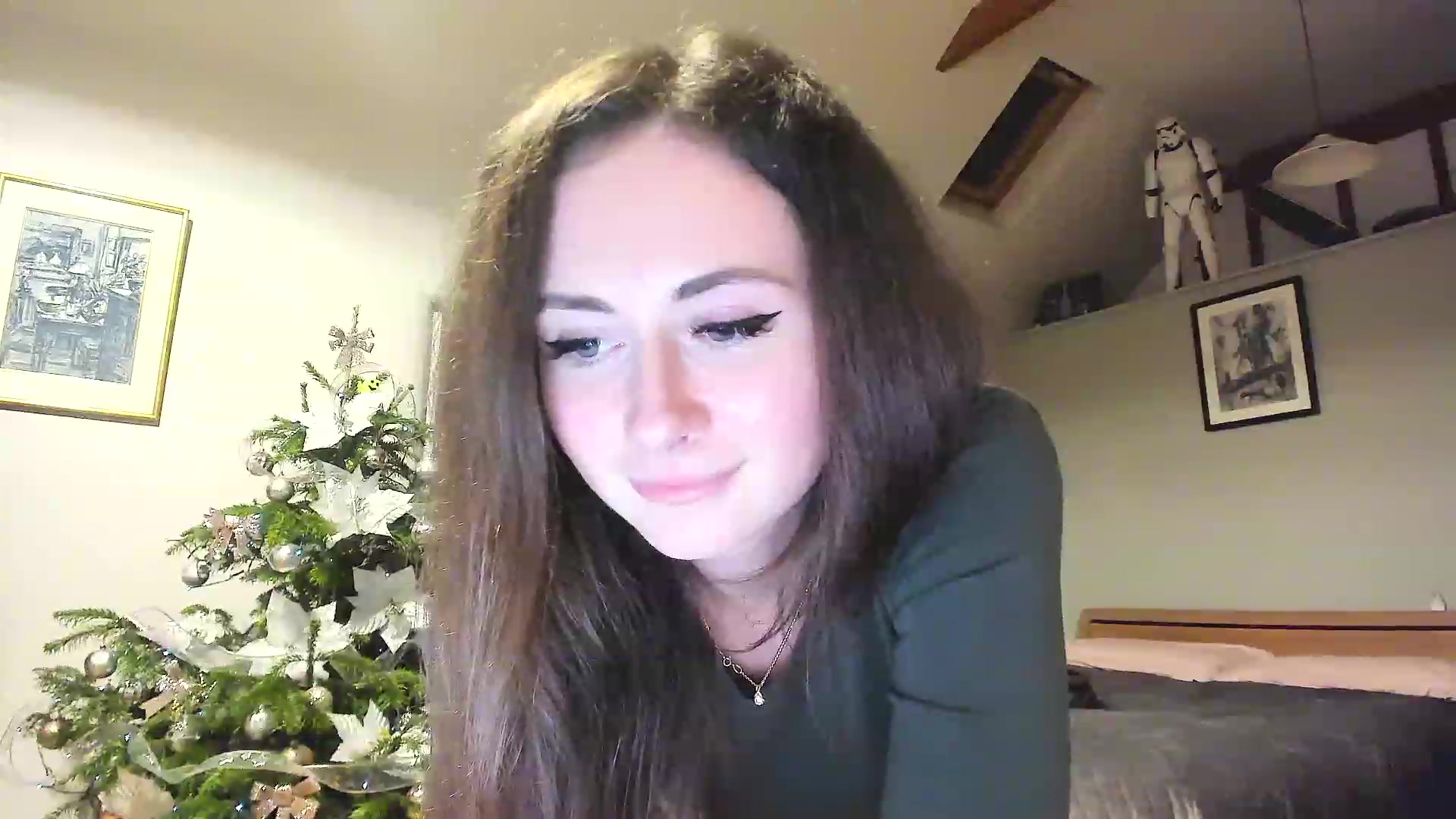Gallery image thumbnail from Amber_Fry's myfreecams stream on, 12/24/2022, 24:02 image 9 of 20