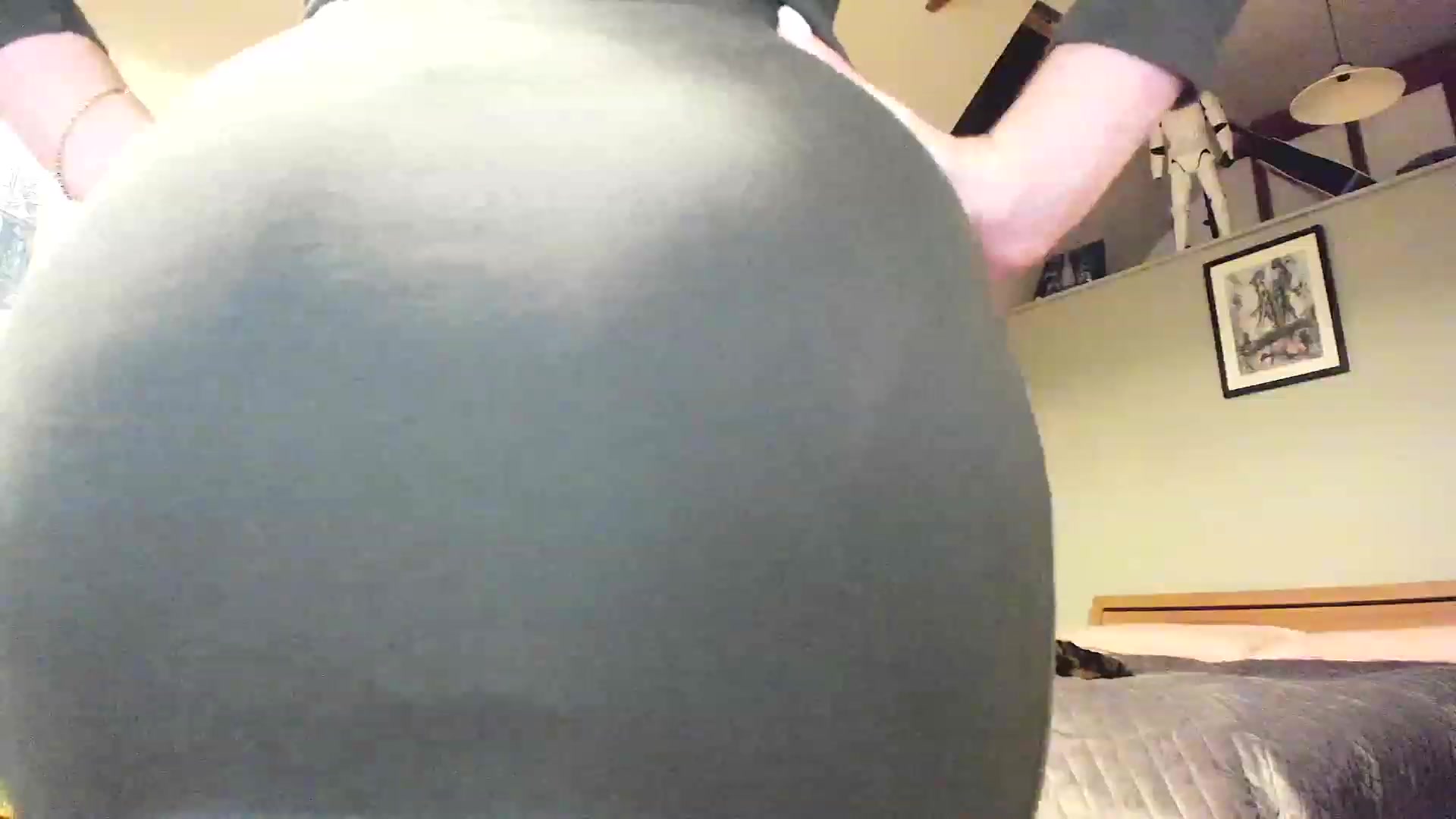 Gallery image thumbnail from Amber_Fry's myfreecams stream on, 12/24/2022, 24:02 image 5 of 20