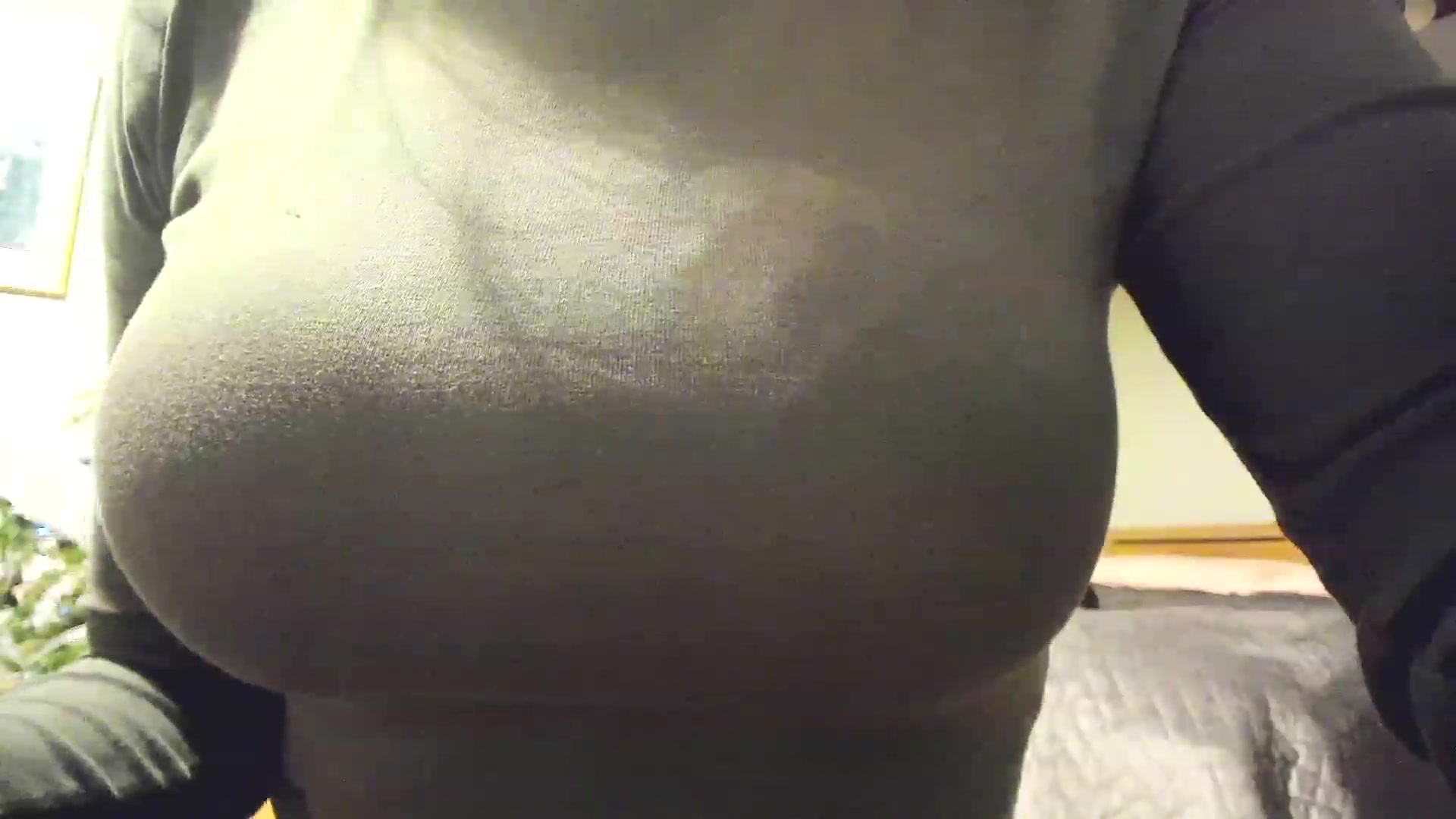 Gallery image thumbnail from Amber_Fry's myfreecams stream on, 12/24/2022, 01:05 image 14 of 20