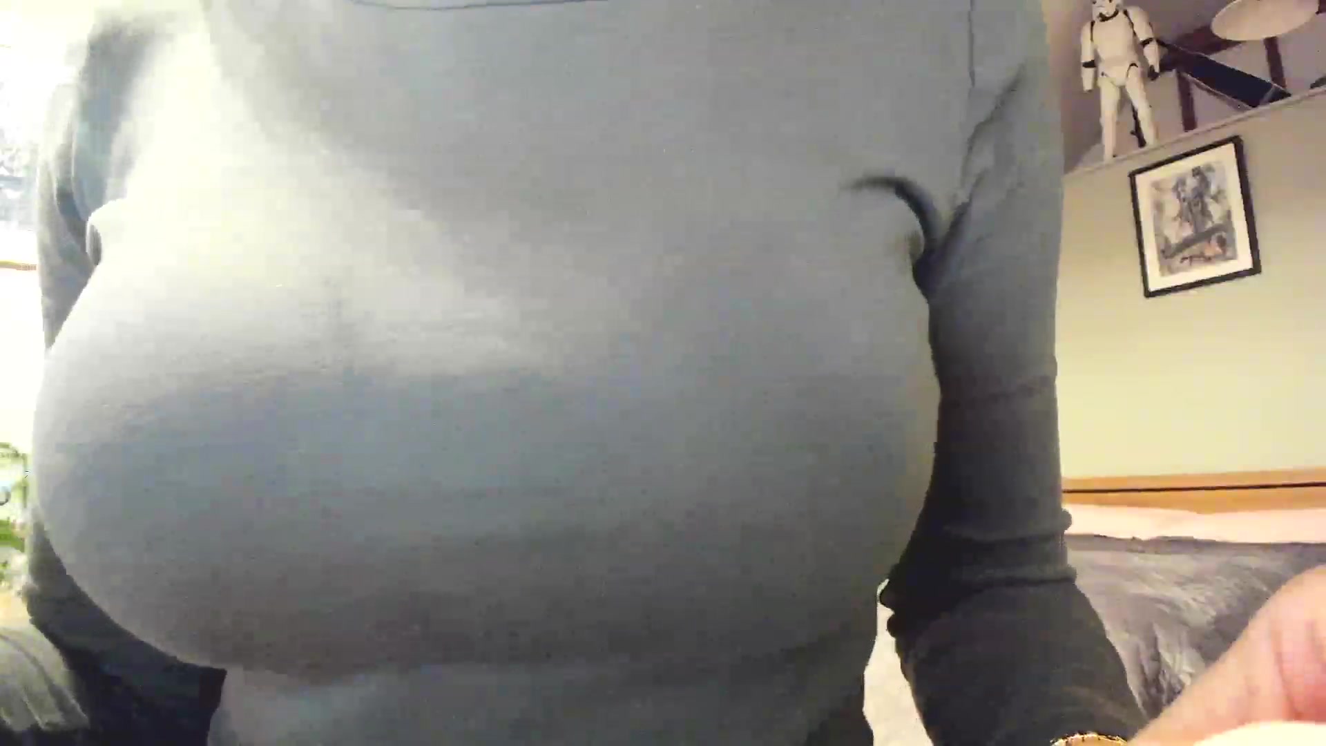 Gallery image thumbnail from Amber_Fry's myfreecams stream on, 12/24/2022, 01:05 image 15 of 20