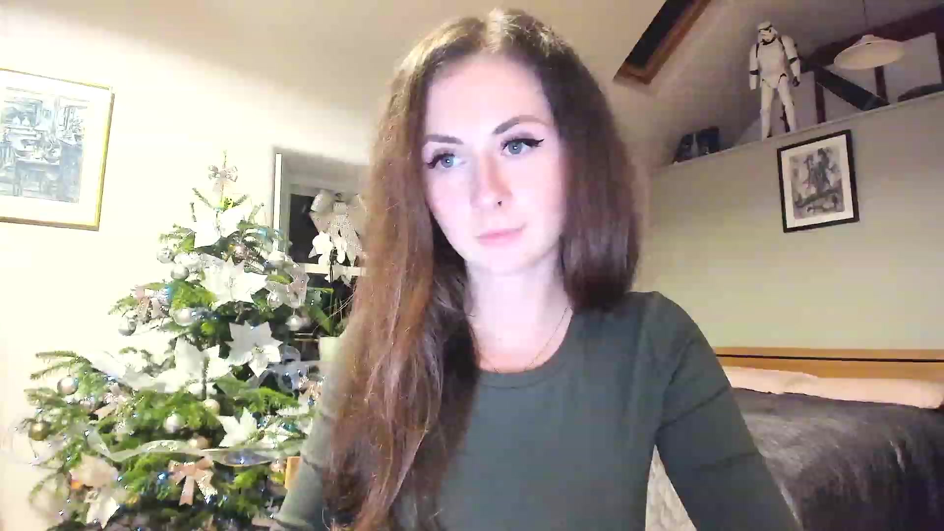Gallery image thumbnail from Amber_Fry's myfreecams stream on, 12/24/2022, 01:05 image 6 of 20