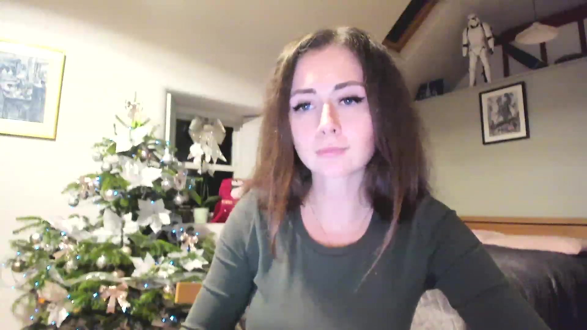 Gallery image thumbnail from Amber_Fry's myfreecams stream on, 12/24/2022, 01:05 image 19 of 20