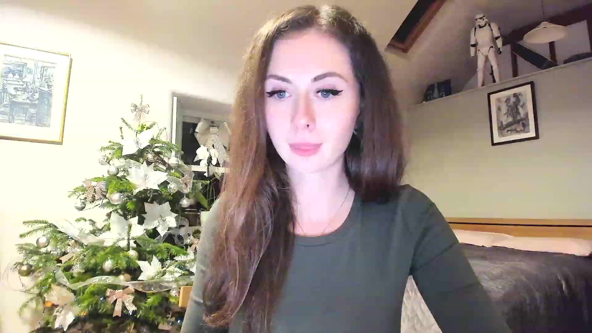 Gallery image thumbnail from Amber_Fry's myfreecams stream on, 12/24/2022, 01:05 image 5 of 20