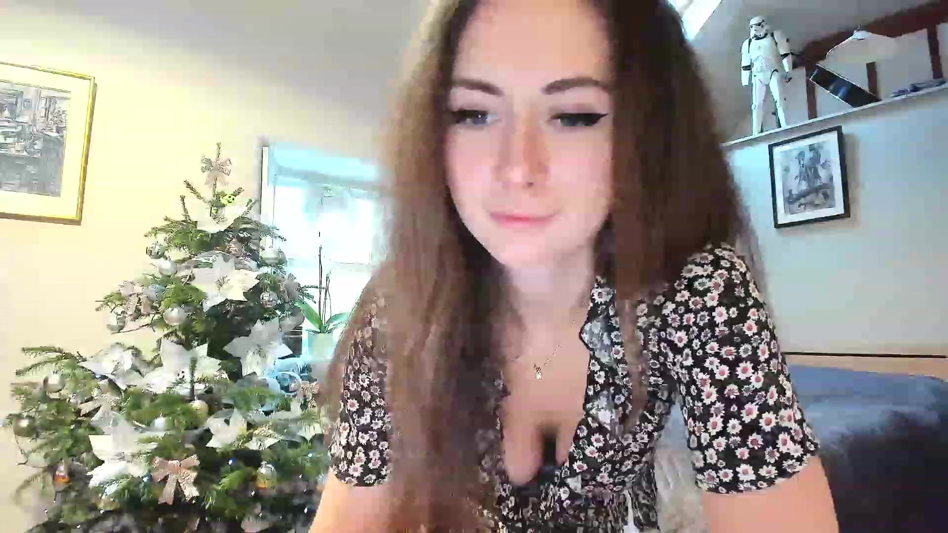 Gallery image thumbnail from Amber_Fry's myfreecams stream on, 12/25/2022, 15:19 image 3 of 20