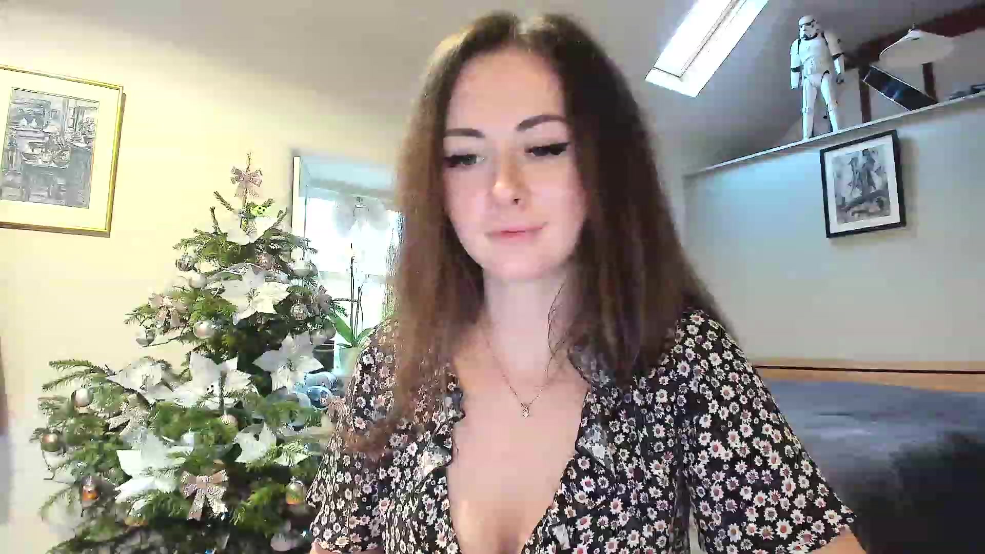 Gallery image thumbnail from Amber_Fry's myfreecams stream on, 12/25/2022, 16:03 image 17 of 20