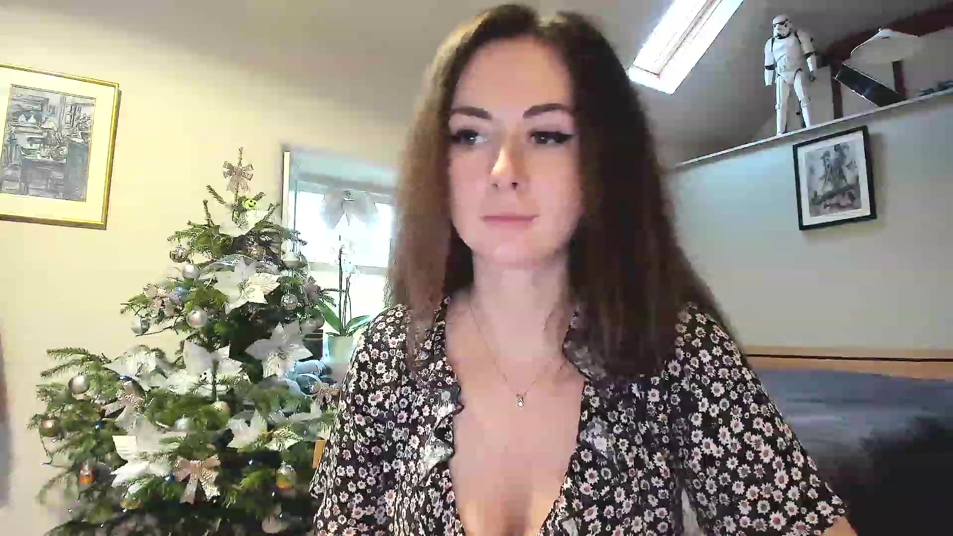 Gallery image thumbnail from Amber_Fry's myfreecams stream on, 12/25/2022, 16:03 image 19 of 20