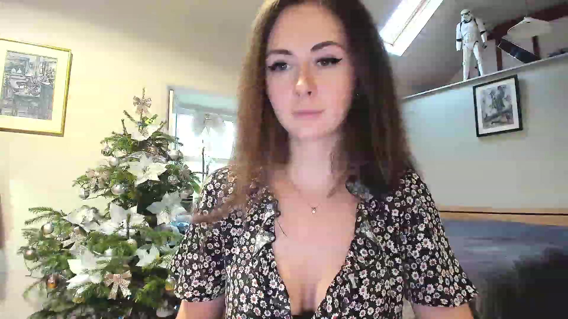 Gallery image thumbnail from Amber_Fry's myfreecams stream on, 12/25/2022, 16:03 image 14 of 20