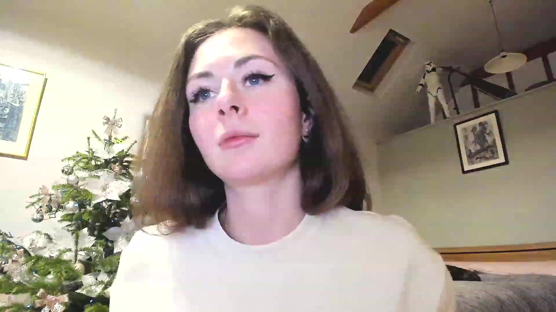 Gallery image thumbnail from Amber_Fry's myfreecams stream on, 12/26/2022, 22:42 image 10 of 20