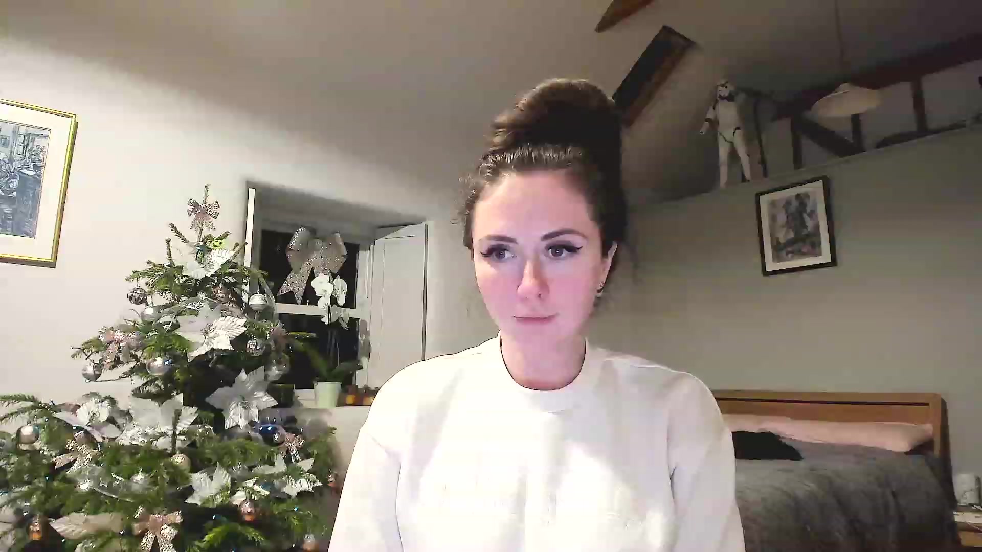 Gallery image thumbnail from Amber_Fry's myfreecams stream on, 12/27/2022, 24:30 image 11 of 20