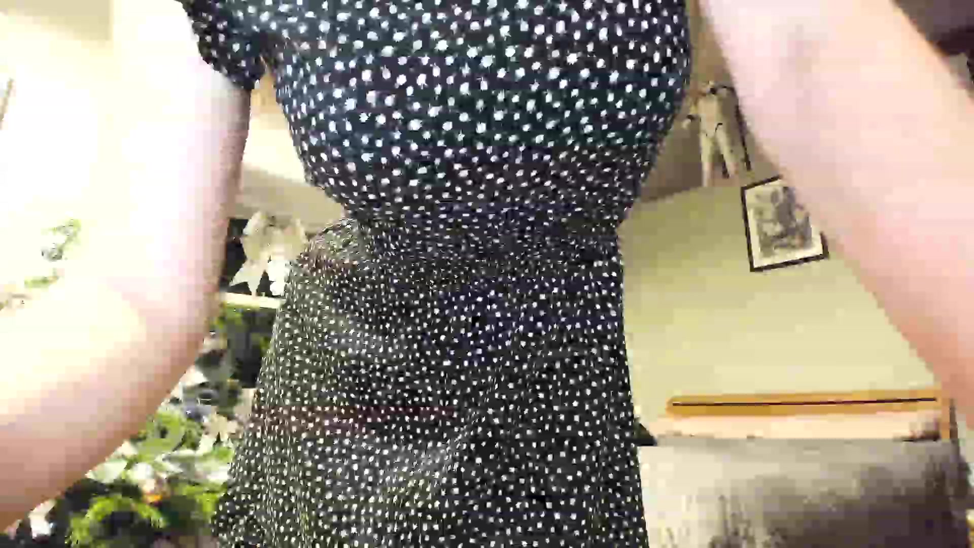 Gallery image thumbnail from Amber_Fry's myfreecams stream on, 12/27/2022, 21:30 image 10 of 20