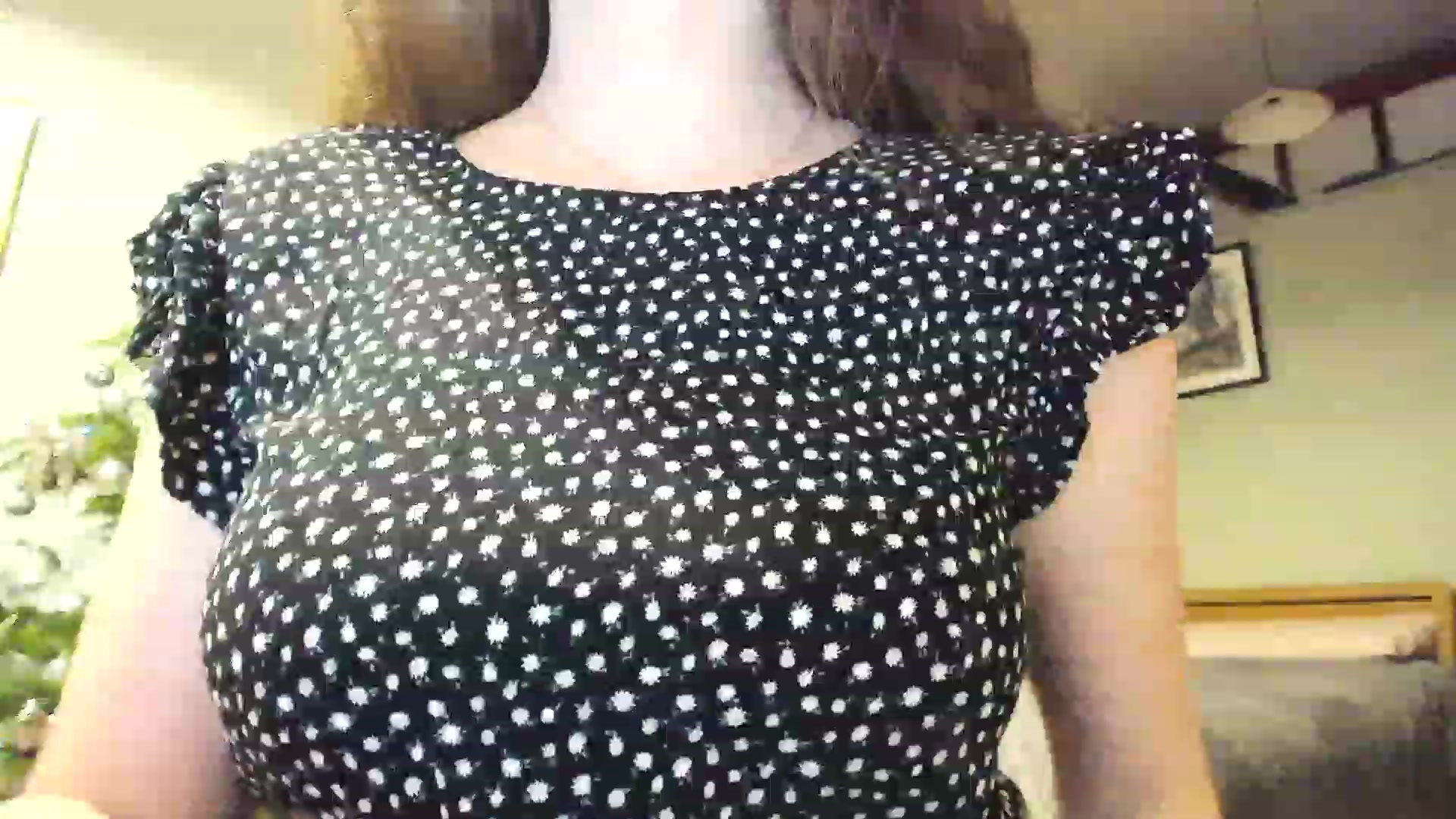 Gallery image thumbnail from Amber_Fry's myfreecams stream on, 12/27/2022, 21:30 image 15 of 20