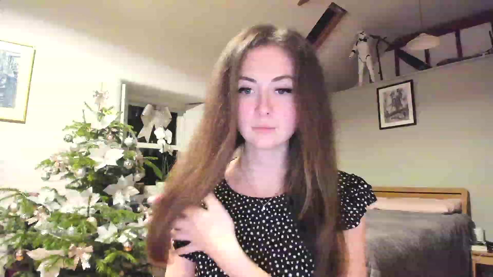 Gallery image thumbnail from Amber_Fry's myfreecams stream on, 12/27/2022, 21:30 image 1 of 20