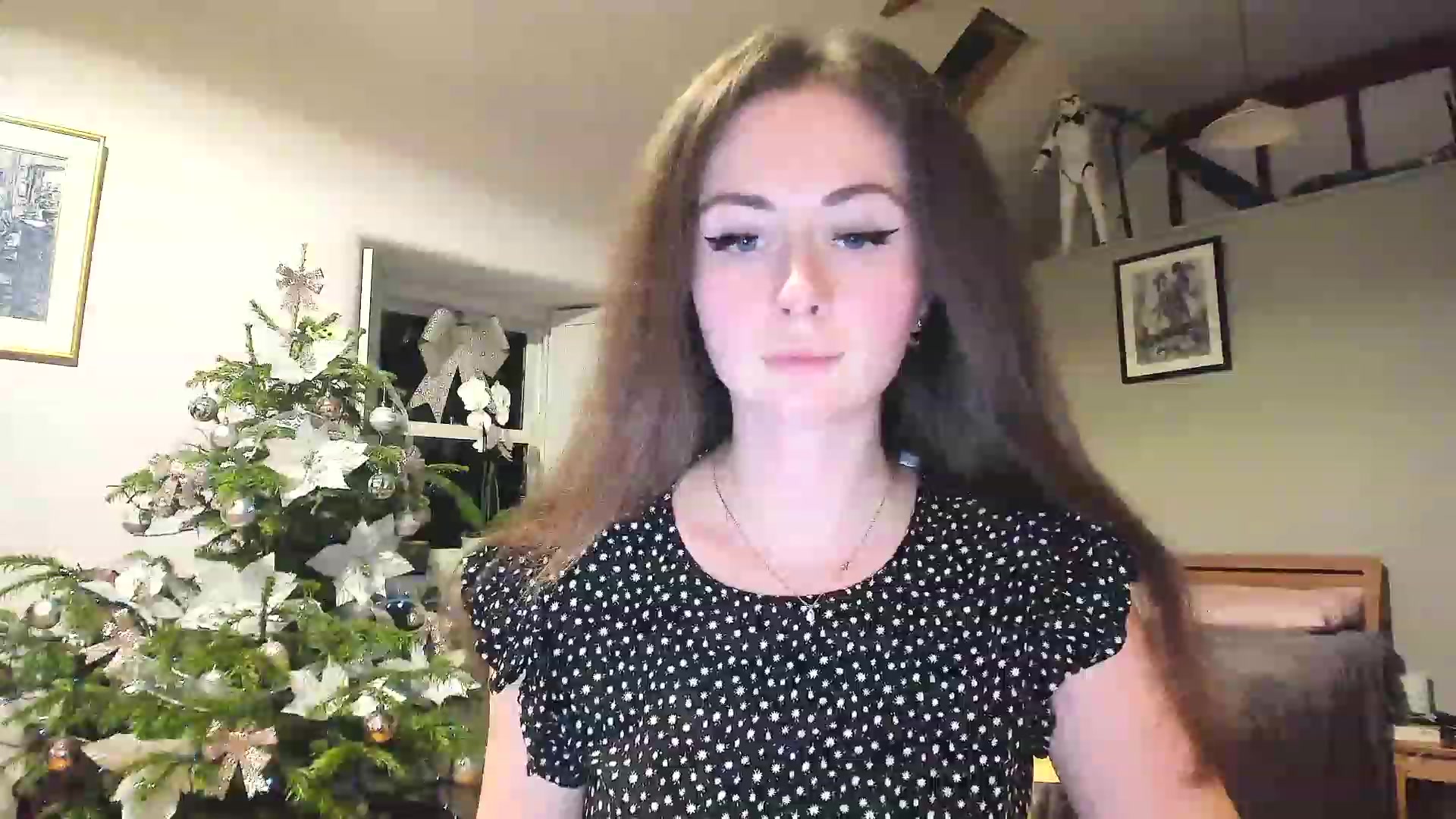 Gallery image thumbnail from Amber_Fry's myfreecams stream on, 12/27/2022, 21:30 image 2 of 20