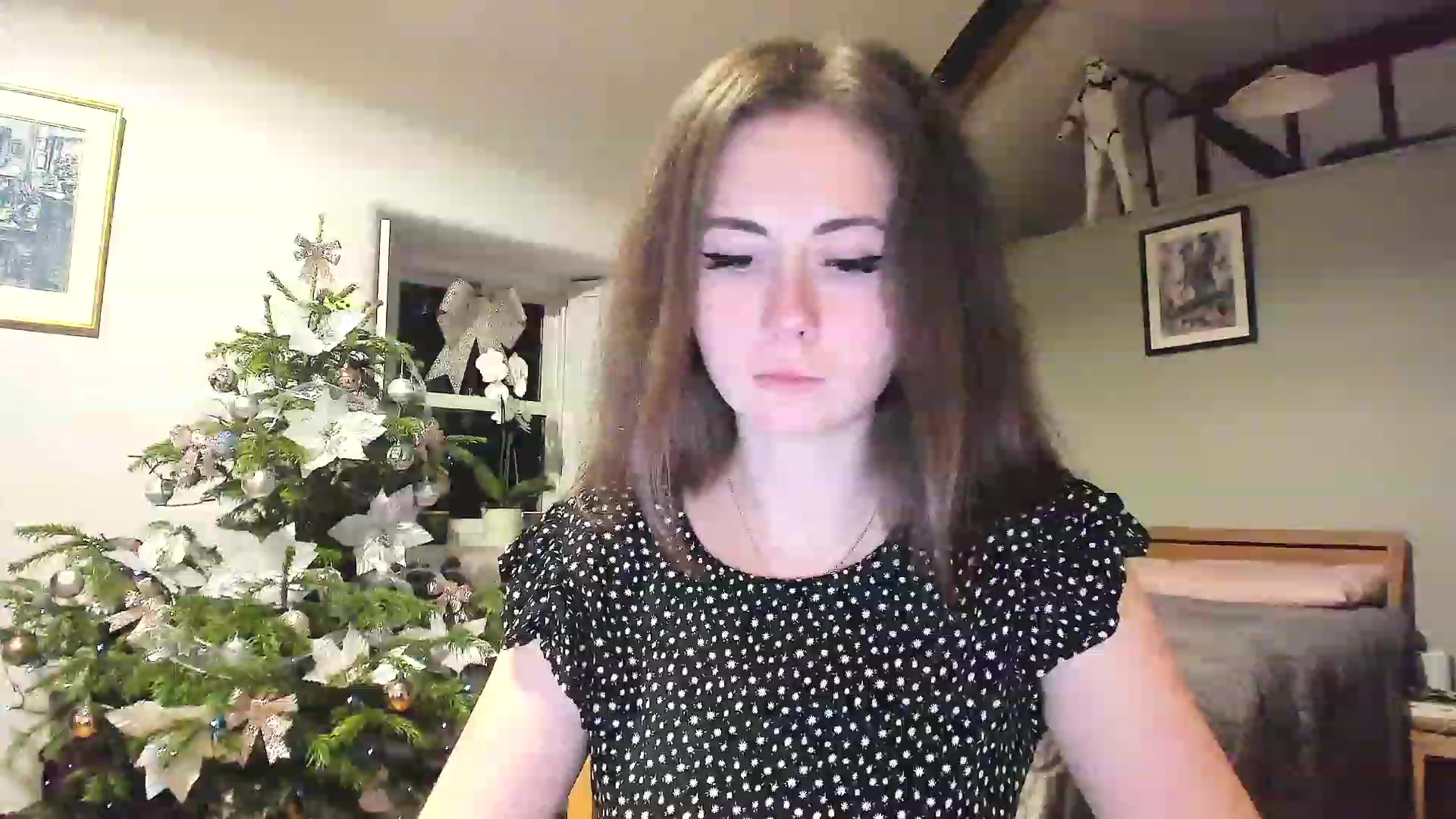 Gallery image thumbnail from Amber_Fry's myfreecams stream on, 12/27/2022, 22:33 image 11 of 20