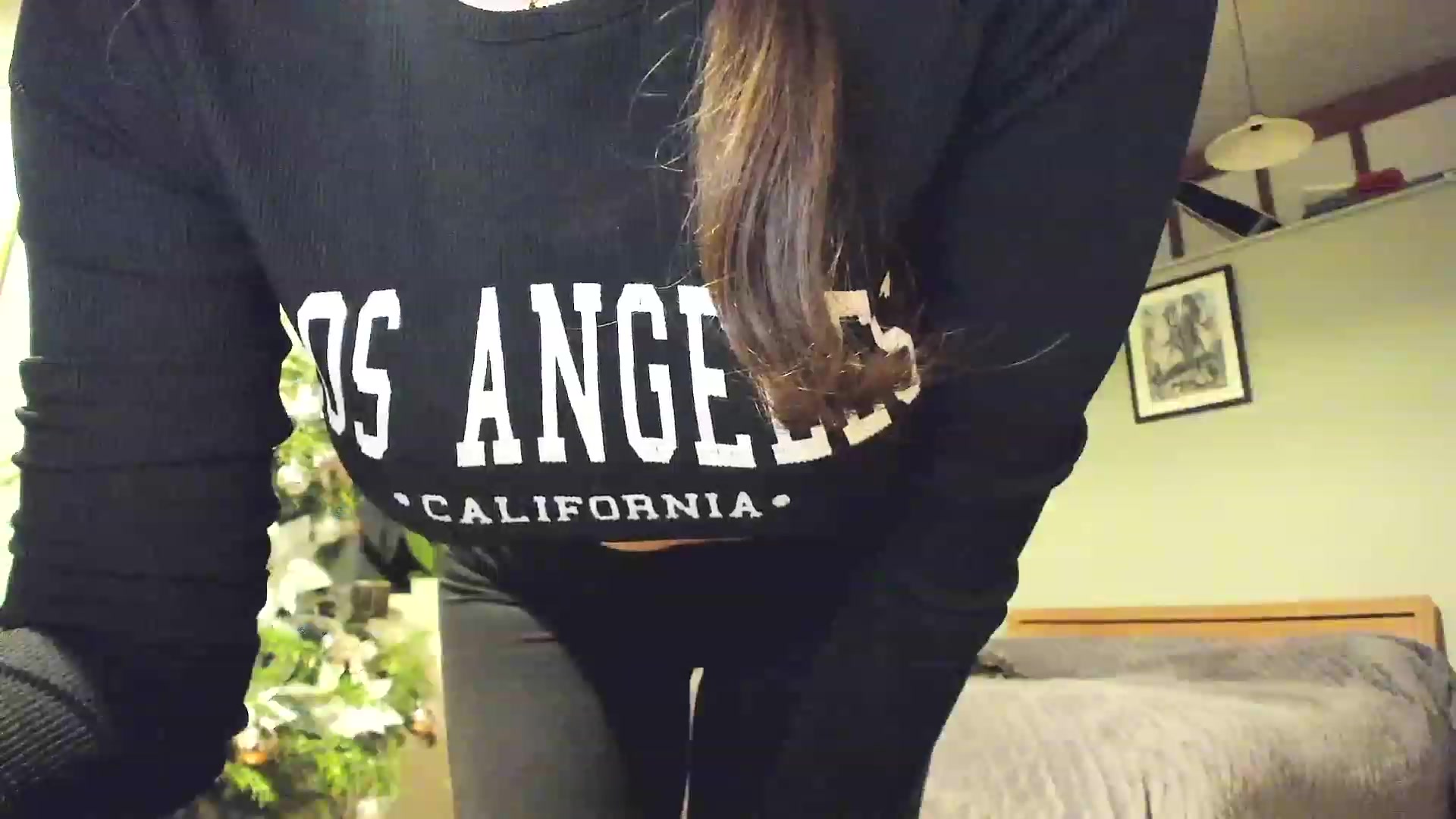 Gallery image thumbnail from Amber_Fry's myfreecams stream on, 12/28/2022, 21:31 image 17 of 20