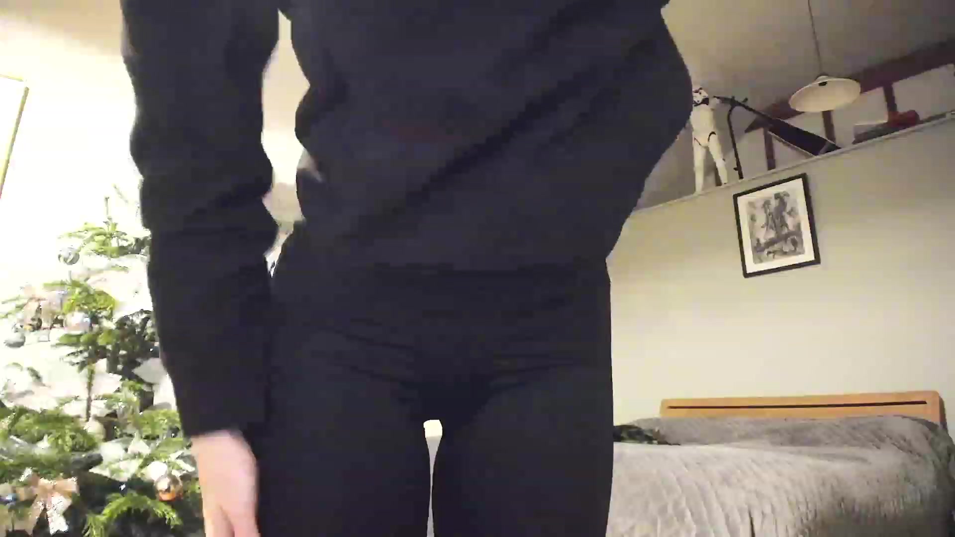 Gallery image thumbnail from Amber_Fry's myfreecams stream on, 12/28/2022, 21:31 image 11 of 20