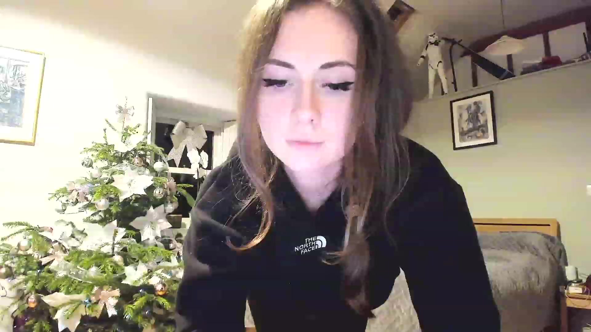 Gallery image thumbnail from Amber_Fry's myfreecams stream on, 12/28/2022, 21:31 image 6 of 20