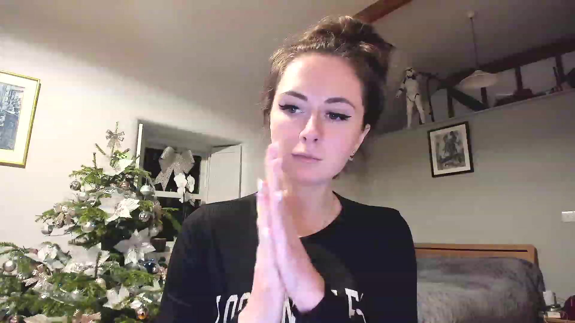Gallery image thumbnail from Amber_Fry's myfreecams stream on, 12/29/2022, 24:08 image 9 of 20
