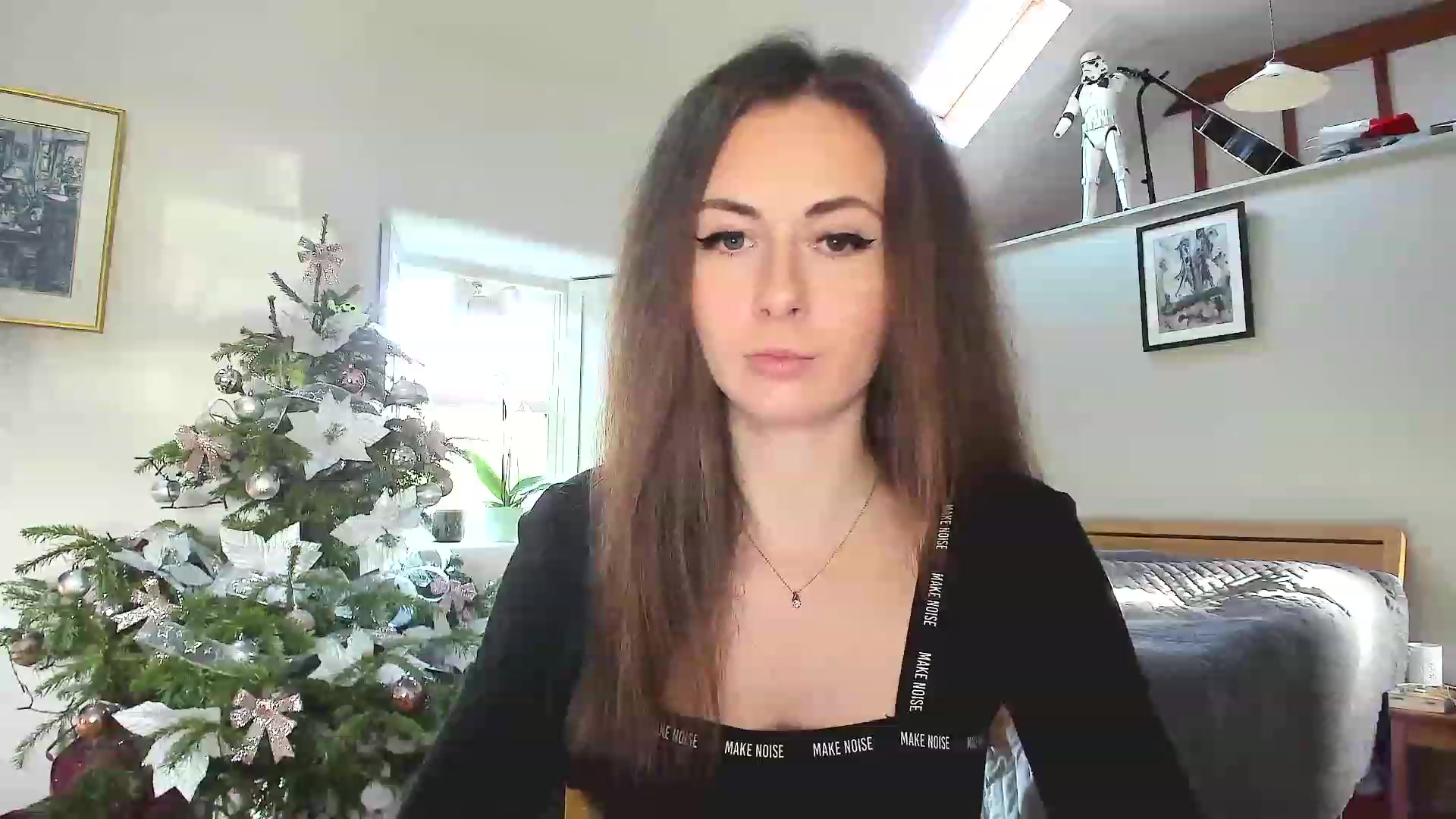 Gallery image thumbnail from Amber_Fry's myfreecams stream on, 12/30/2022, 15:18 image 3 of 20