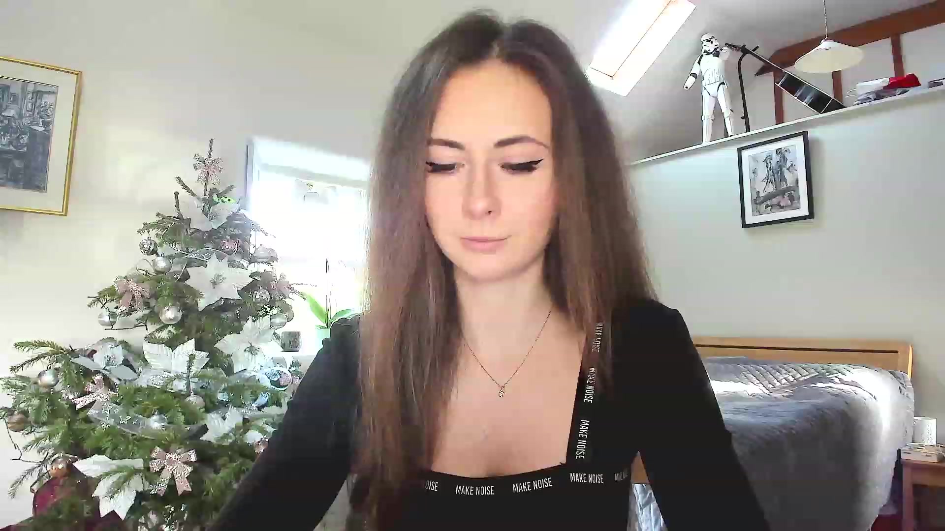 Gallery image thumbnail from Amber_Fry's myfreecams stream on, 12/30/2022, 15:18 image 2 of 20