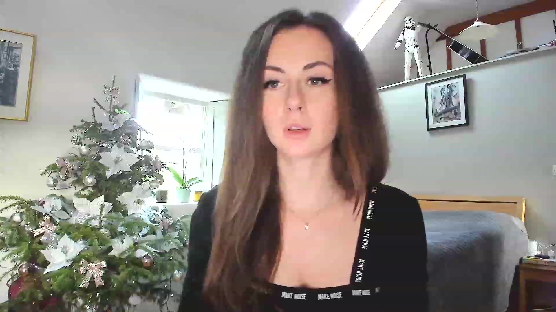 Gallery image thumbnail from Amber_Fry's myfreecams stream on, 12/30/2022, 15:18 image 18 of 20