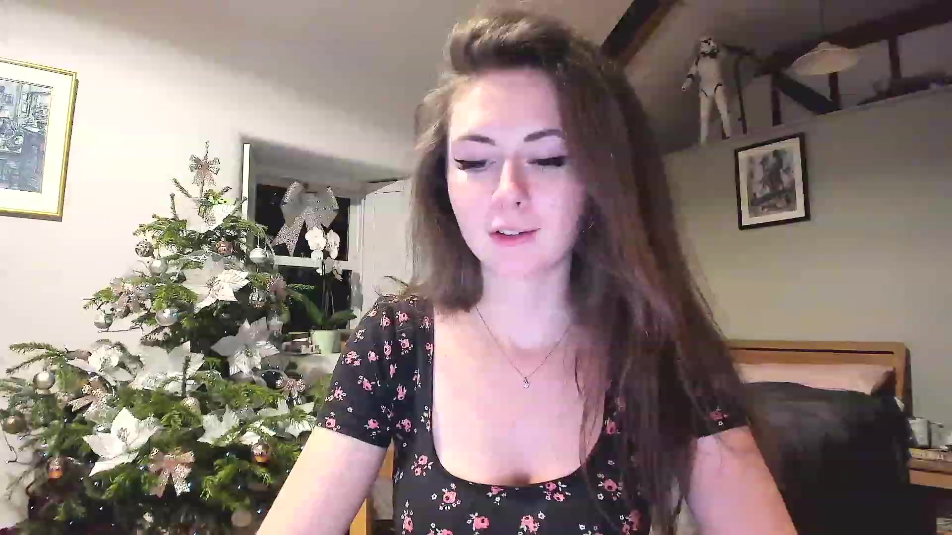 Gallery image thumbnail from Amber_Fry's myfreecams stream on, 12/31/2022, 24:03 image 5 of 20