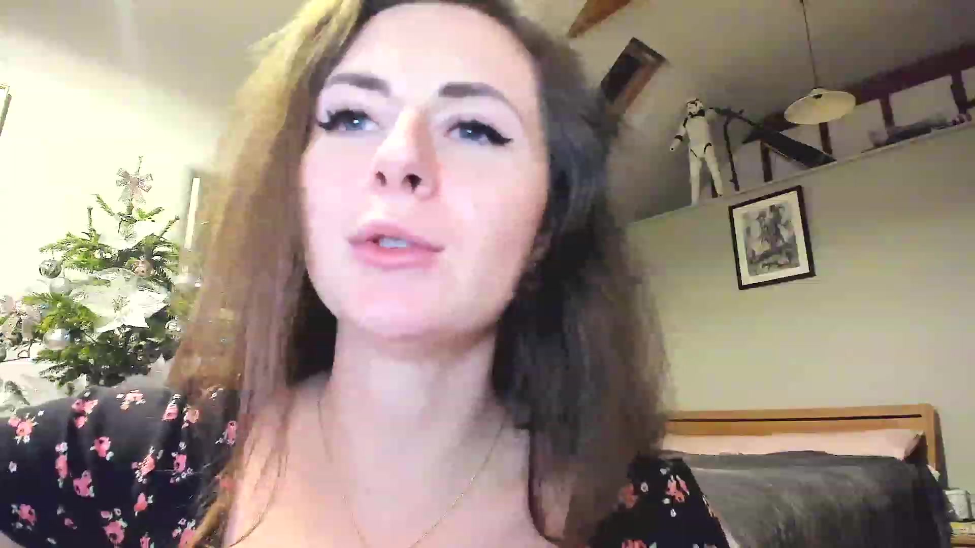 Gallery image thumbnail from Amber_Fry's myfreecams stream on, 12/31/2022, 24:03 image 9 of 20