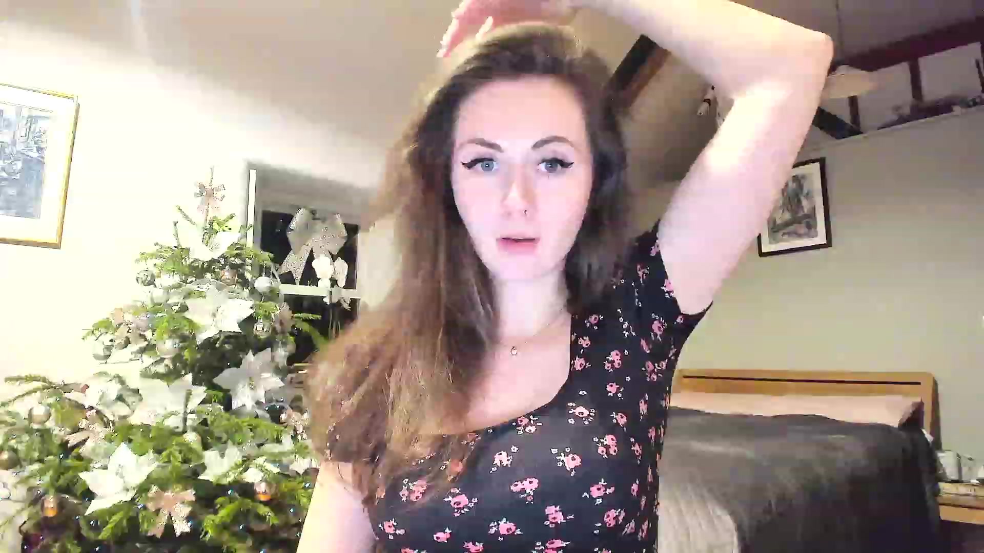 Gallery image thumbnail from Amber_Fry's myfreecams stream on, 12/31/2022, 24:03 image 8 of 20